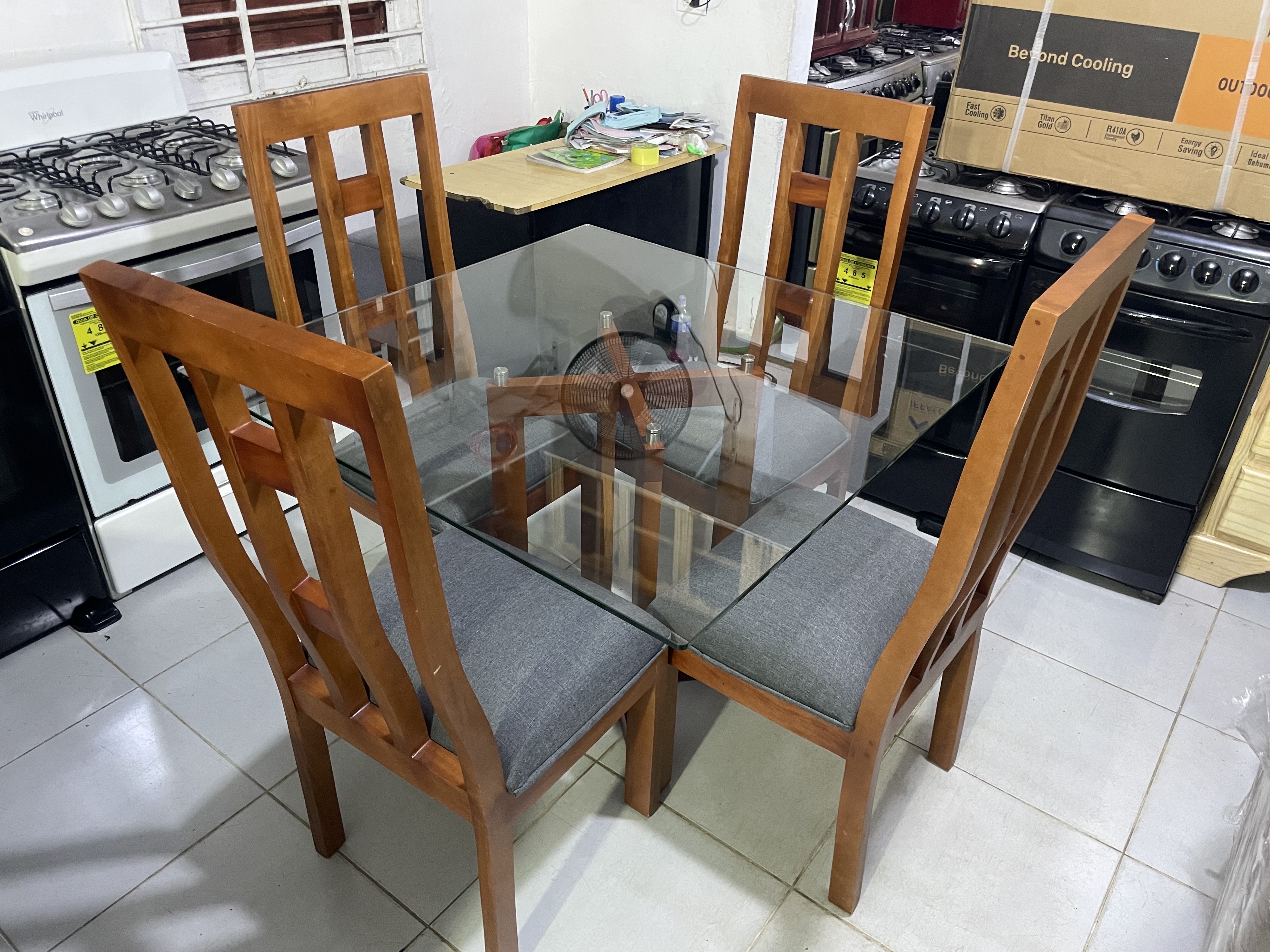 muebles y colchones - oferta de comedor de 4 sillas en caoba criolla con garantía  3