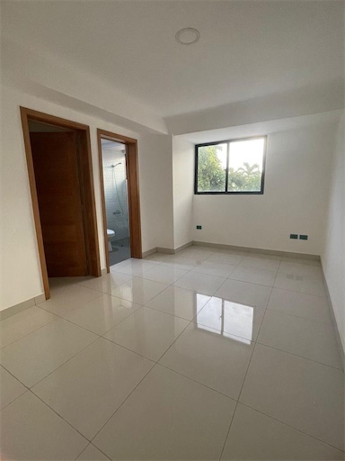 apartamentos - Venta de apartamento en el renacimiento Distrito Nacional con amplia terraza 6