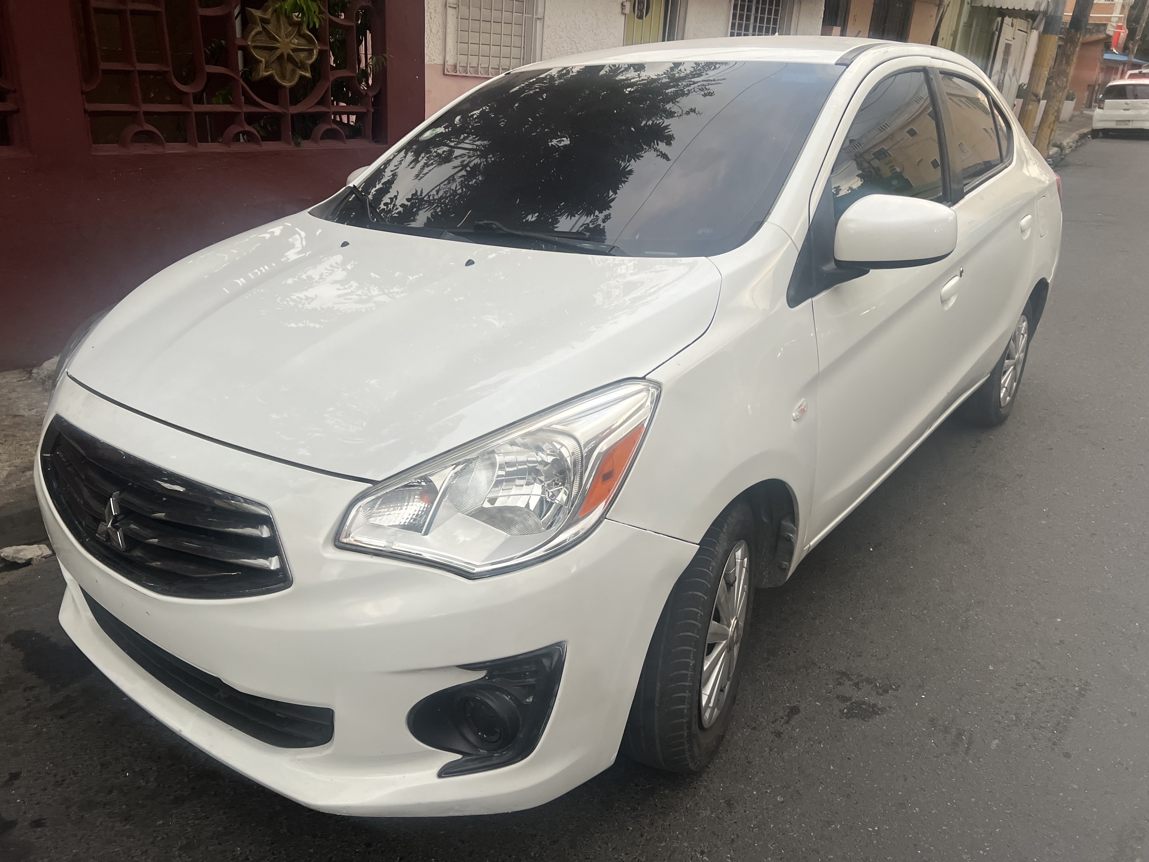 carros - Mitsubishi Mirage 2017 0