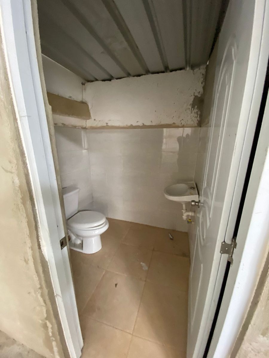otros inmuebles - ALQUILO Nave en la Av. Monumental Proximo al Olé 1