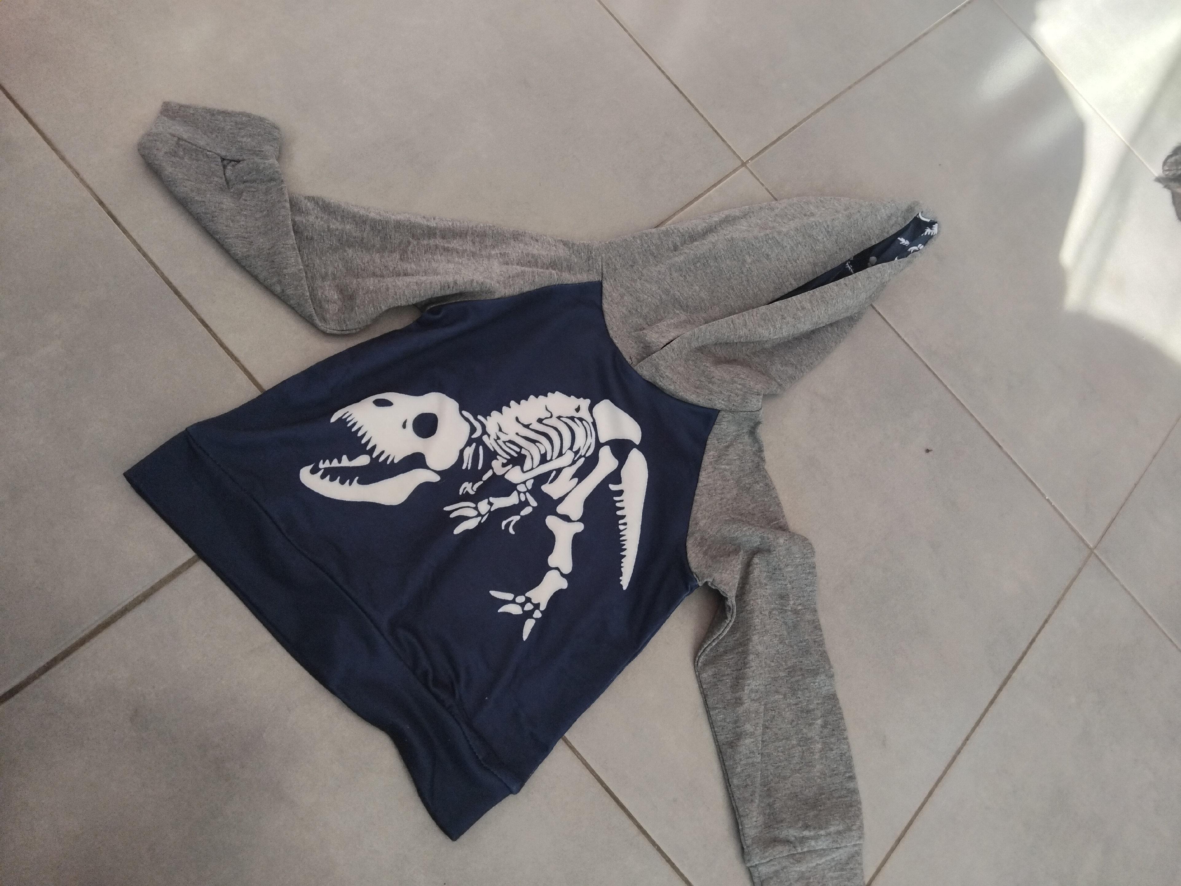 ropa y zapatos - vendo Ropa de Niños de 3años a 4años  8