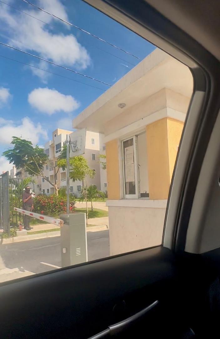 apartamentos - Se alquila apartamento Recién Construido en Res. Emilia
18.000 3