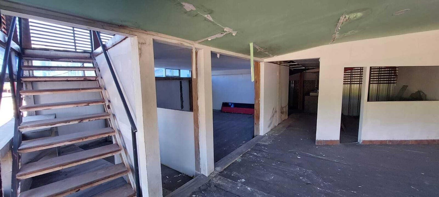 oficinas y locales comerciales - Local comercial en alquiler #23-2065 con baño, oficina 2do nivel 6