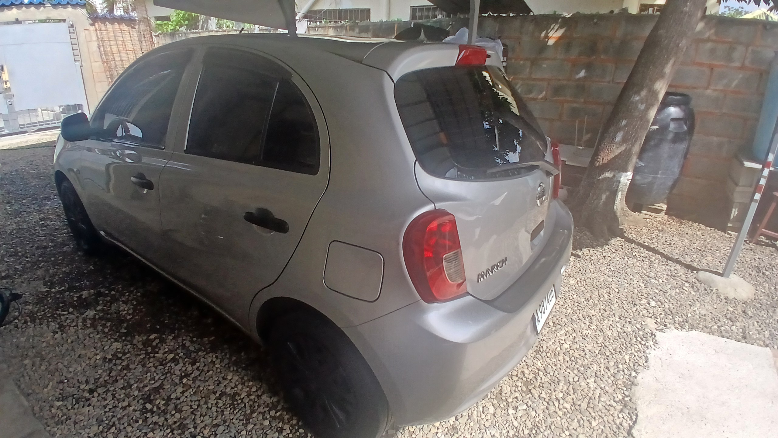 otros vehiculos - Nissan march 2017 gris Sport  2