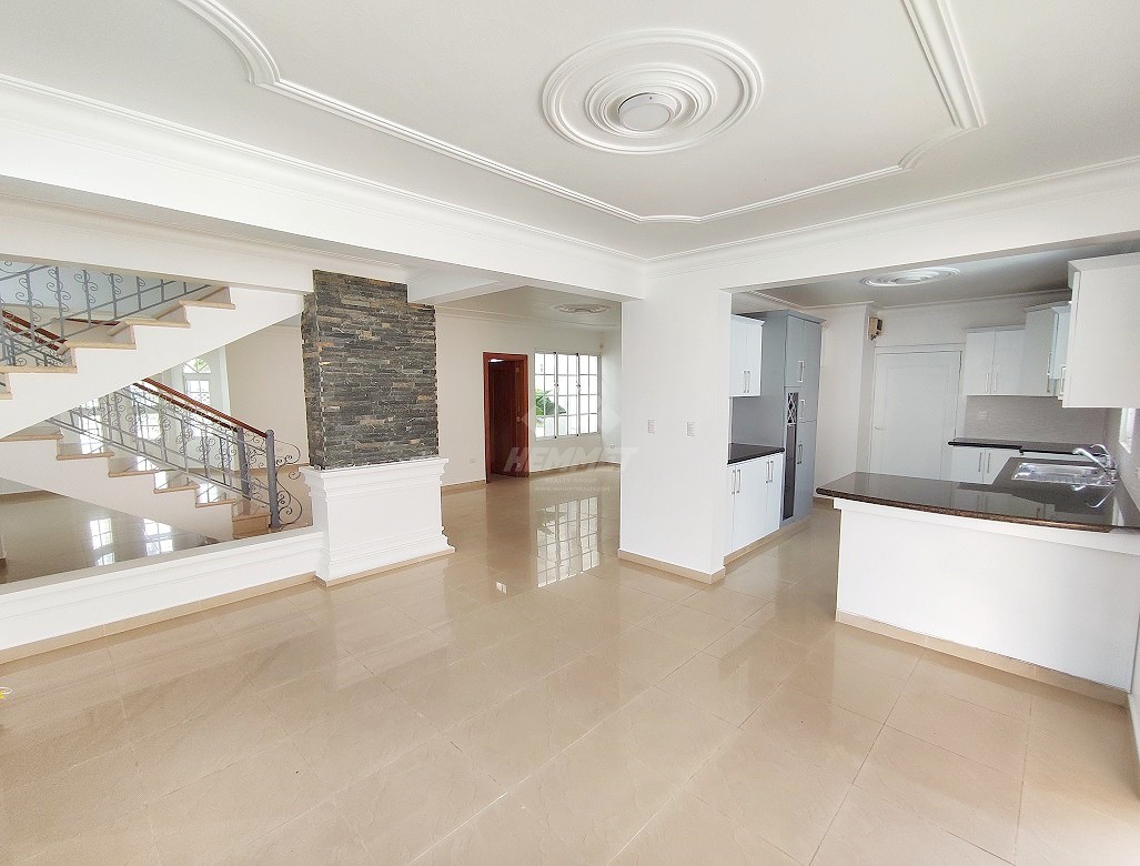 casas - CASA CON PISCINA Y PATIO RENTA PROYECTO CERRADO DOÑA ISABEL G LLANOS GURABO  6