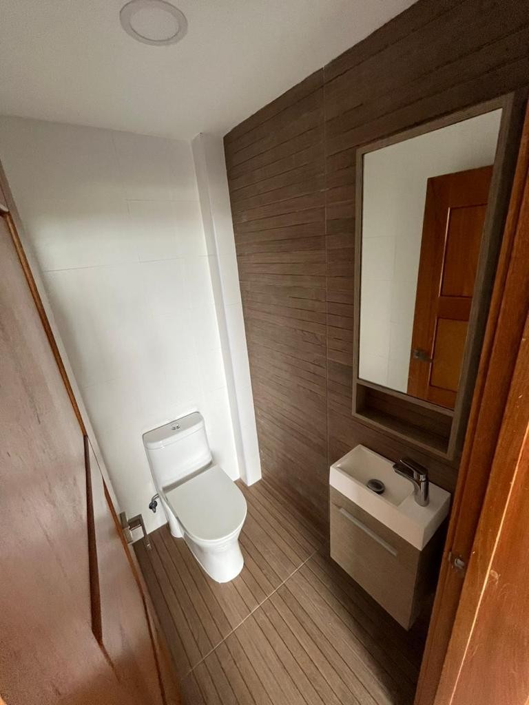 apartamentos - Apartamento en Alquiler en Gazcue. 8