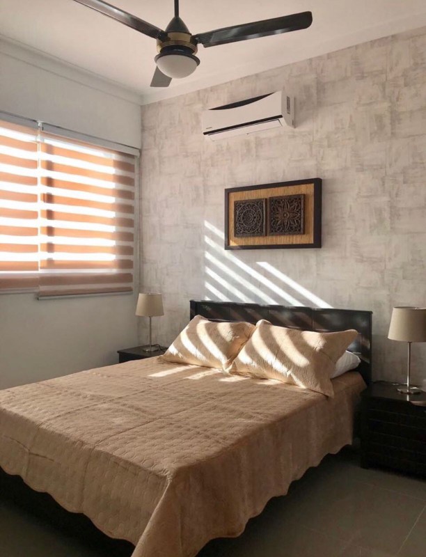 apartamentos - Alquilo En Evaristo Morales a dos esquinas de Acrópolis. Santo Domingo 5