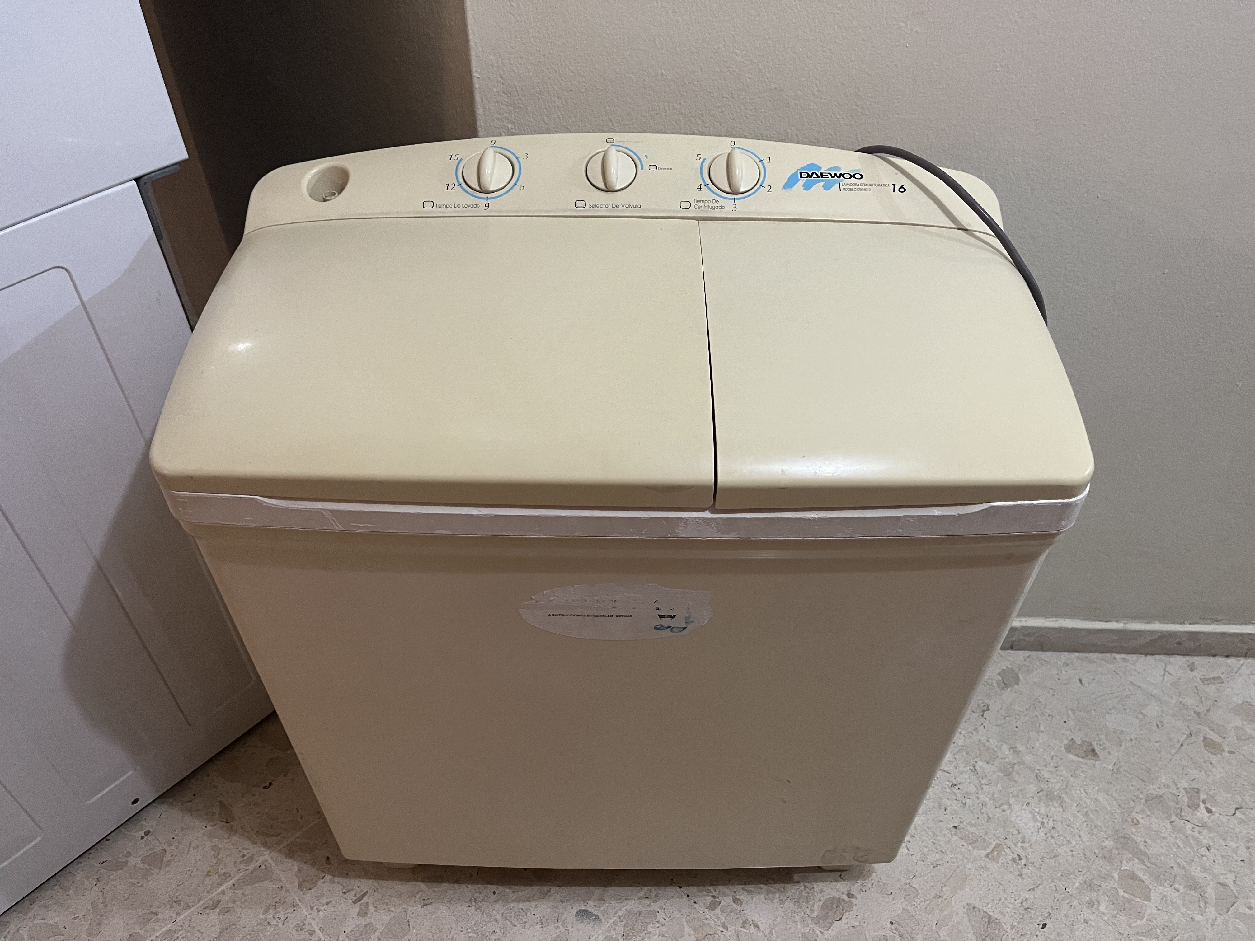 electrodomesticos - Se vende Lavadora Semi automatica Daewoo 3