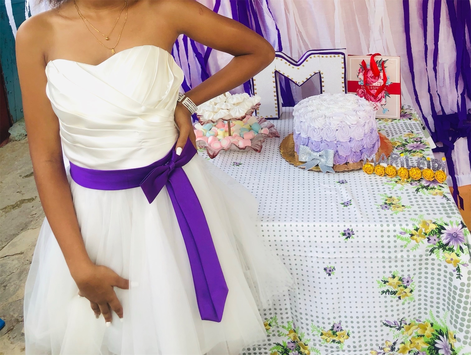 ropa para mujer - Hermoso y elegante , combo  de vestidos de quinceañera 1
