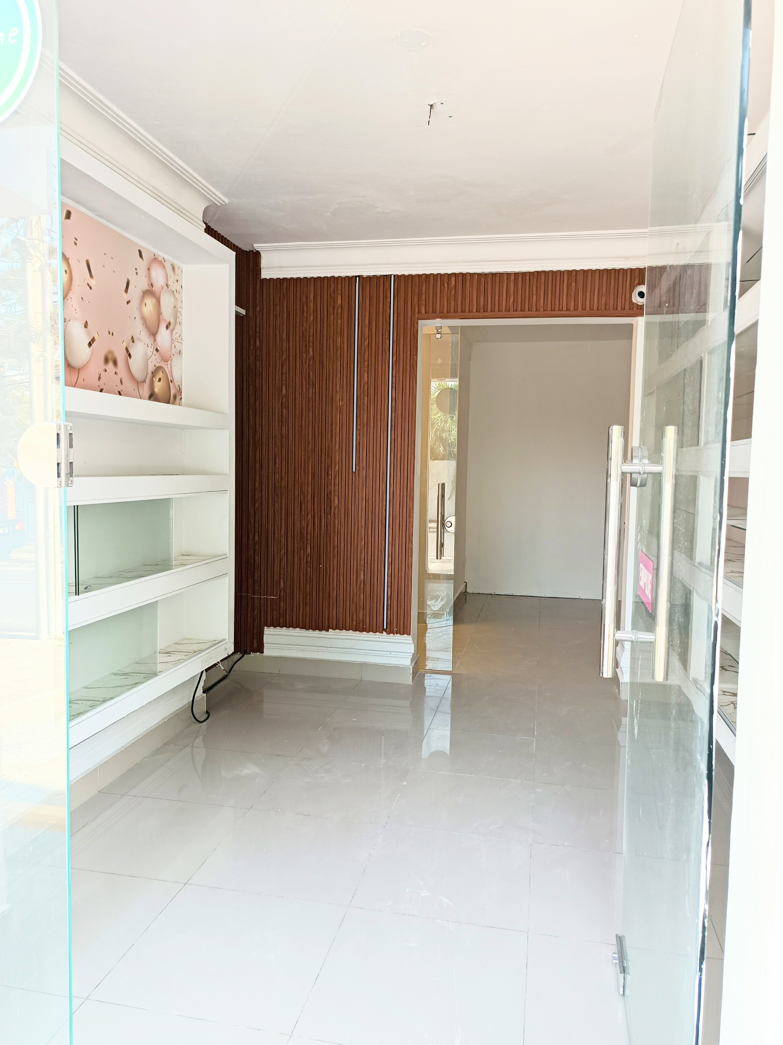 oficinas y locales comerciales - Local comercial villa olga 1