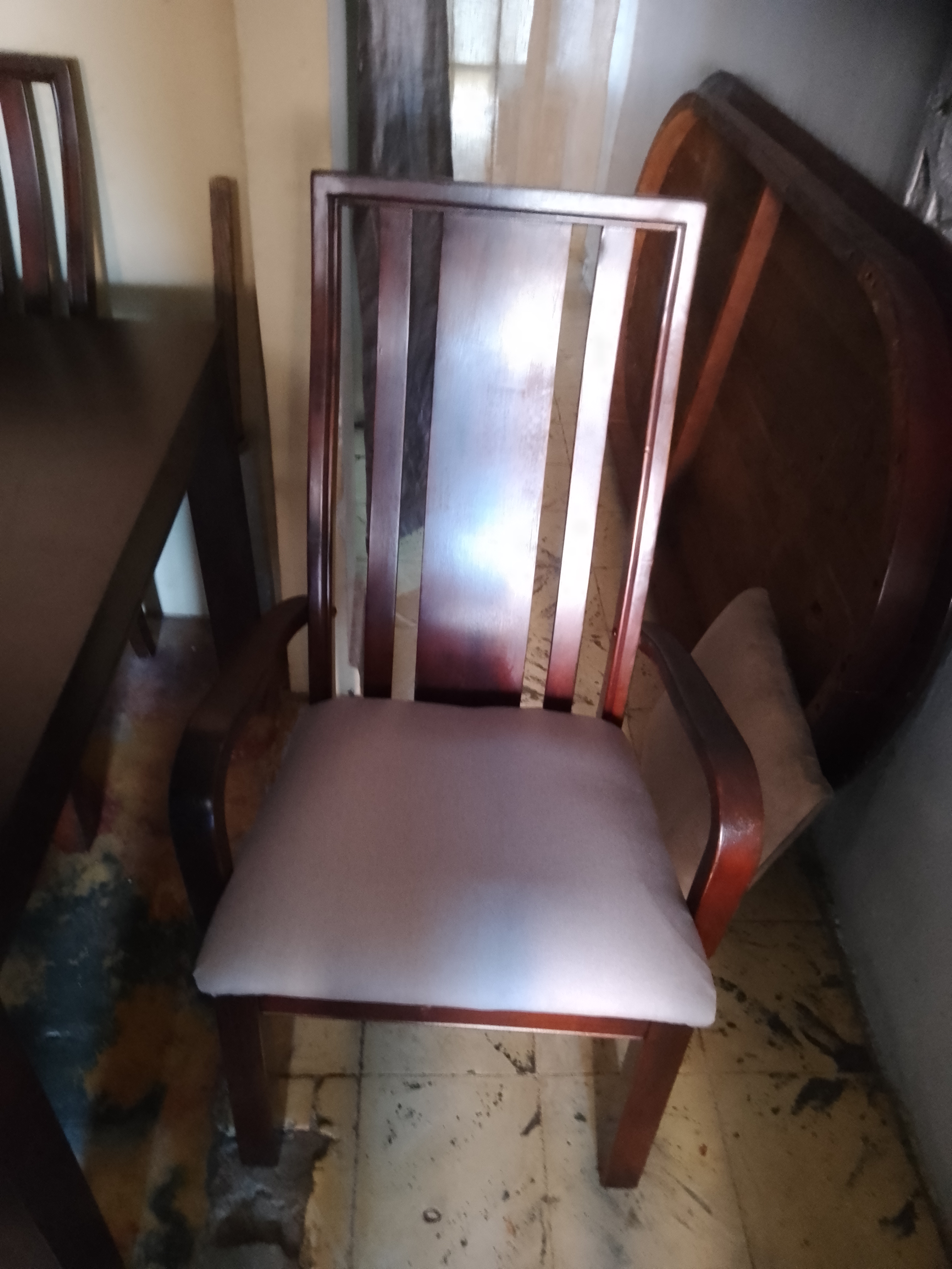 muebles y colchones - comedor usado 6 sillas importados ni roto ni flojo bien de pintura  2