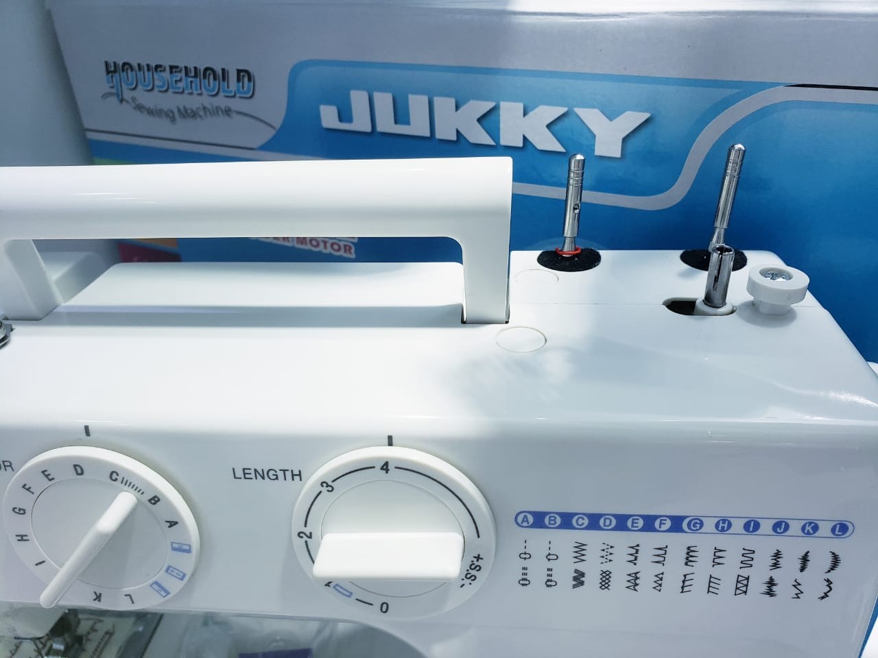 equipos profesionales - Maquina de coser Electrica multifuncional profesional JUKKY FH6224 2
