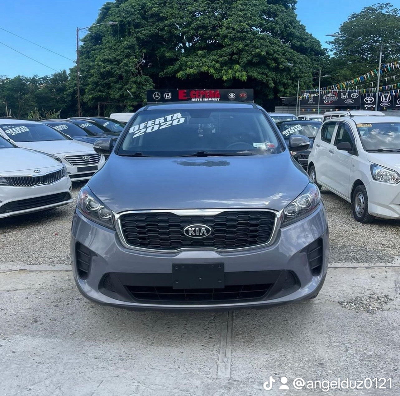 jeepetas y camionetas - Kia Sorento LX 2020 AWD  6