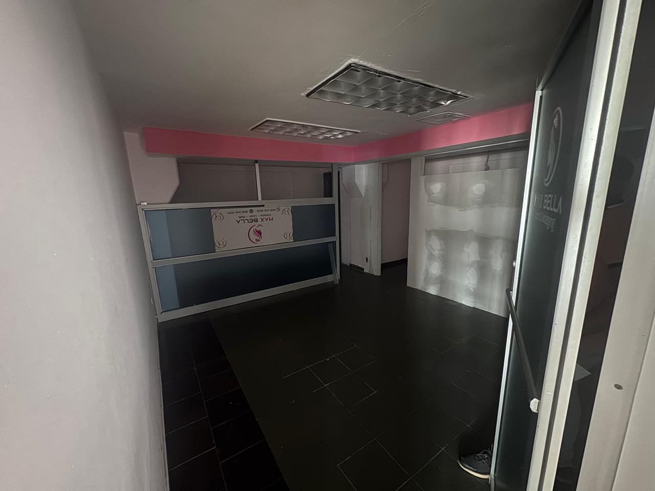 oficinas y locales comerciales - LOCAL COMERCIAL (2do Nivel) 1