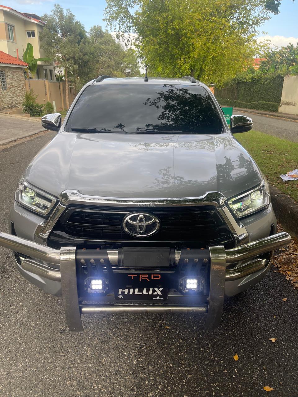 camiones y vehiculos pesados - VENDO HILUX LIMITED 2023 0