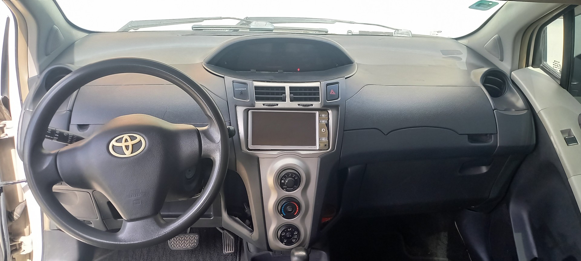 carros - Toyota vitz 2010