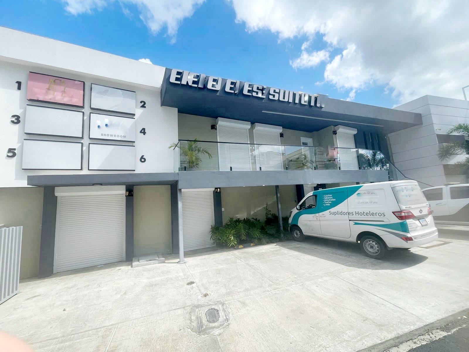 oficinas y locales comerciales - Local céntrico en el millon  2