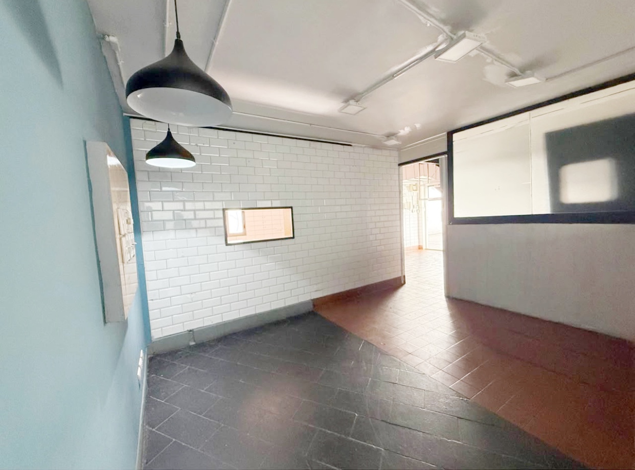 oficinas y locales comerciales - Local céntrico en ensanche Naco 7
