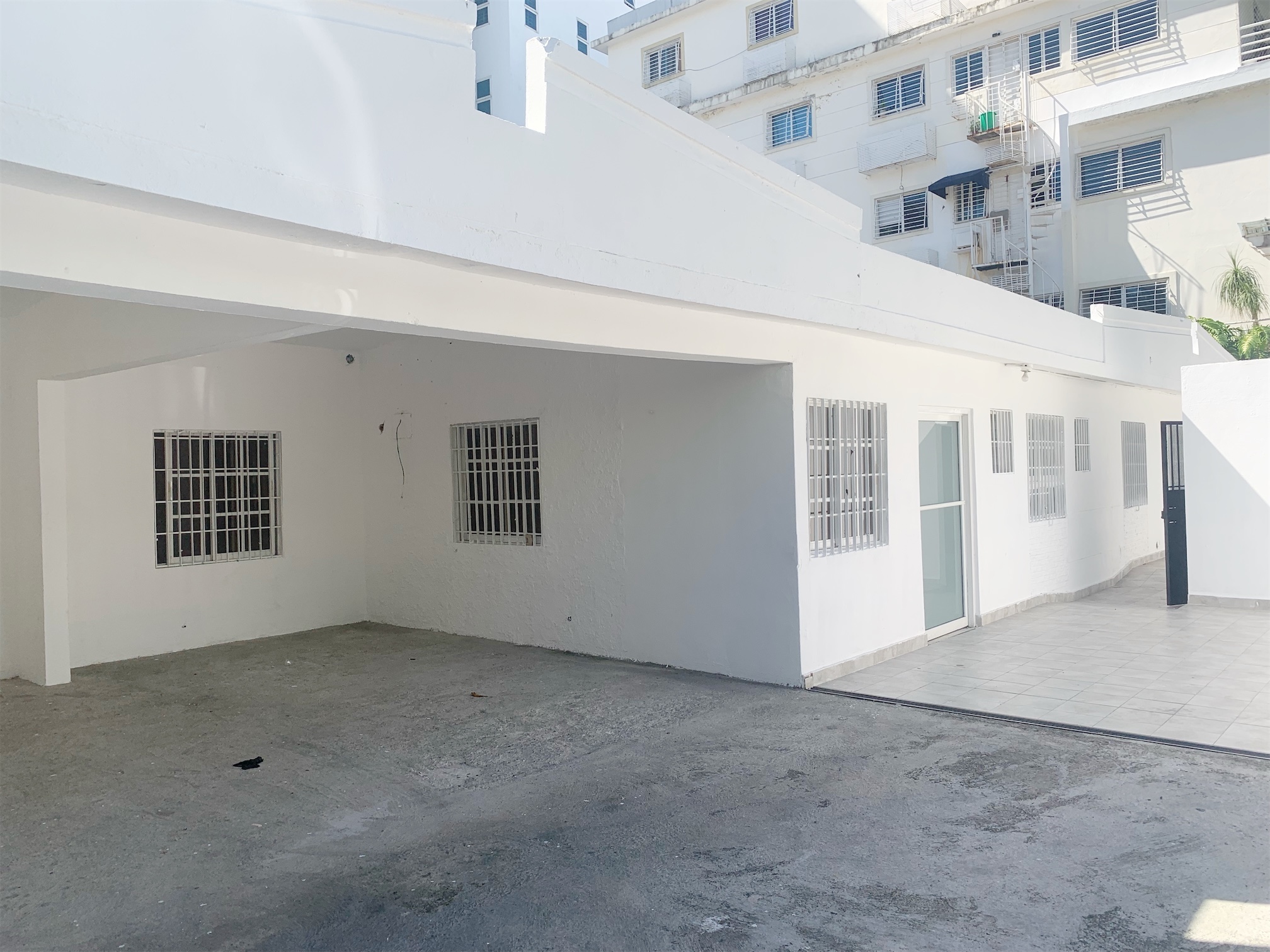 oficinas y locales comerciales - Propiedad en alquiler centrica  2