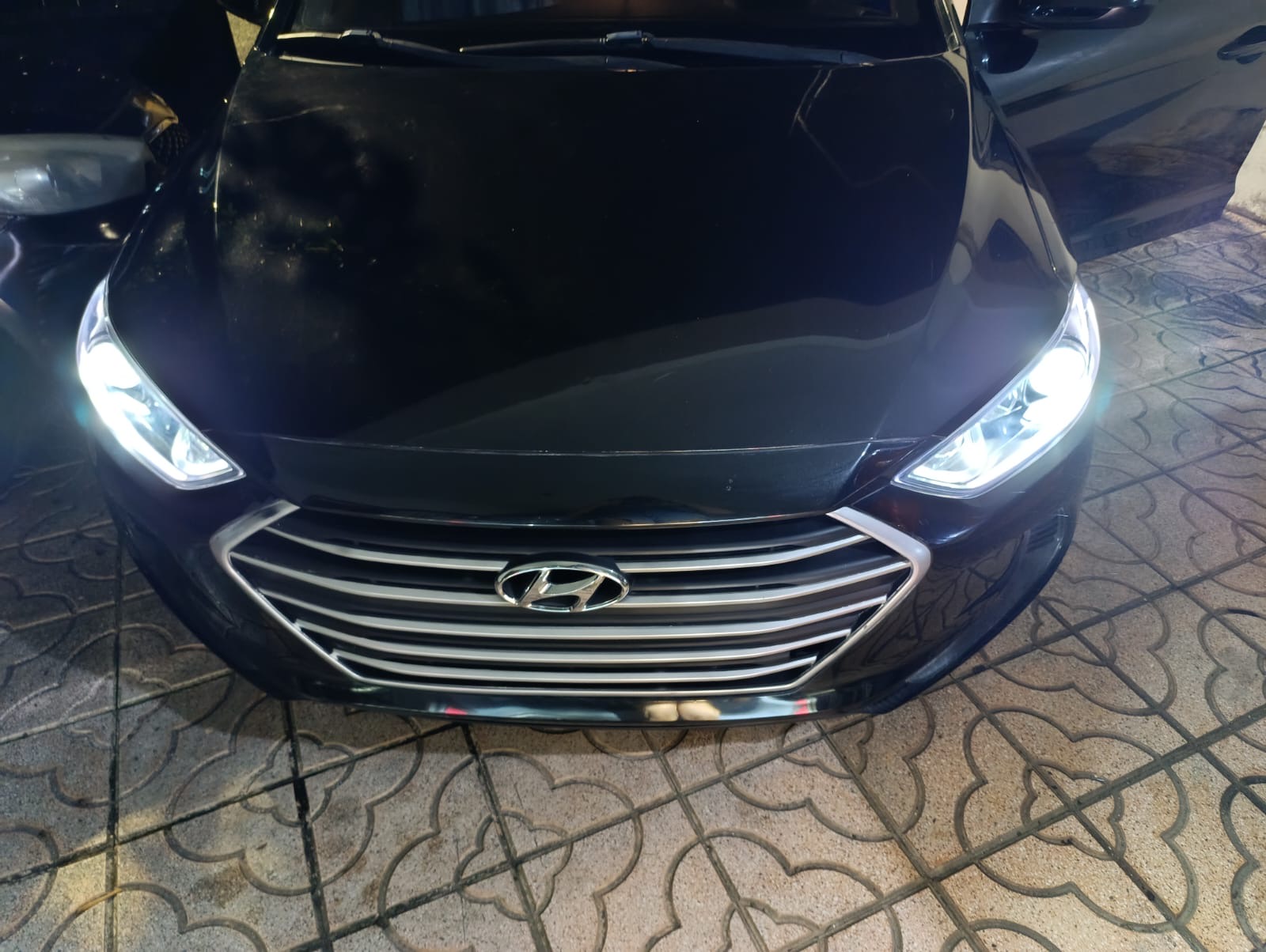 carros - Yhundai Elantra 2017 en perfectas condiciones niti 5