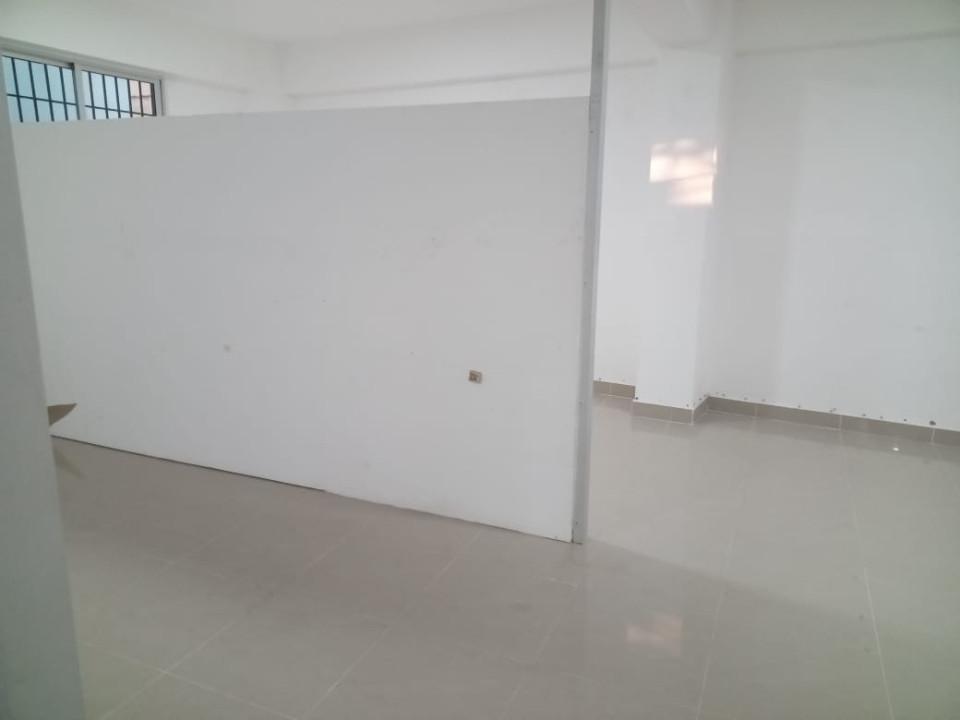 oficinas y locales comerciales - Local Comercial en EVARISTO MORALES 6