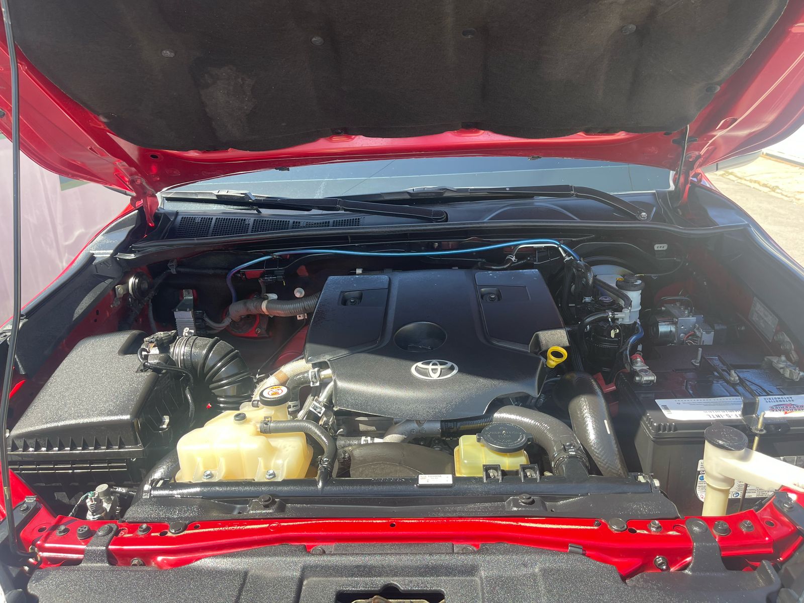 jeepetas y camionetas - Vendo hilux TRÉBOL plus 2020 2