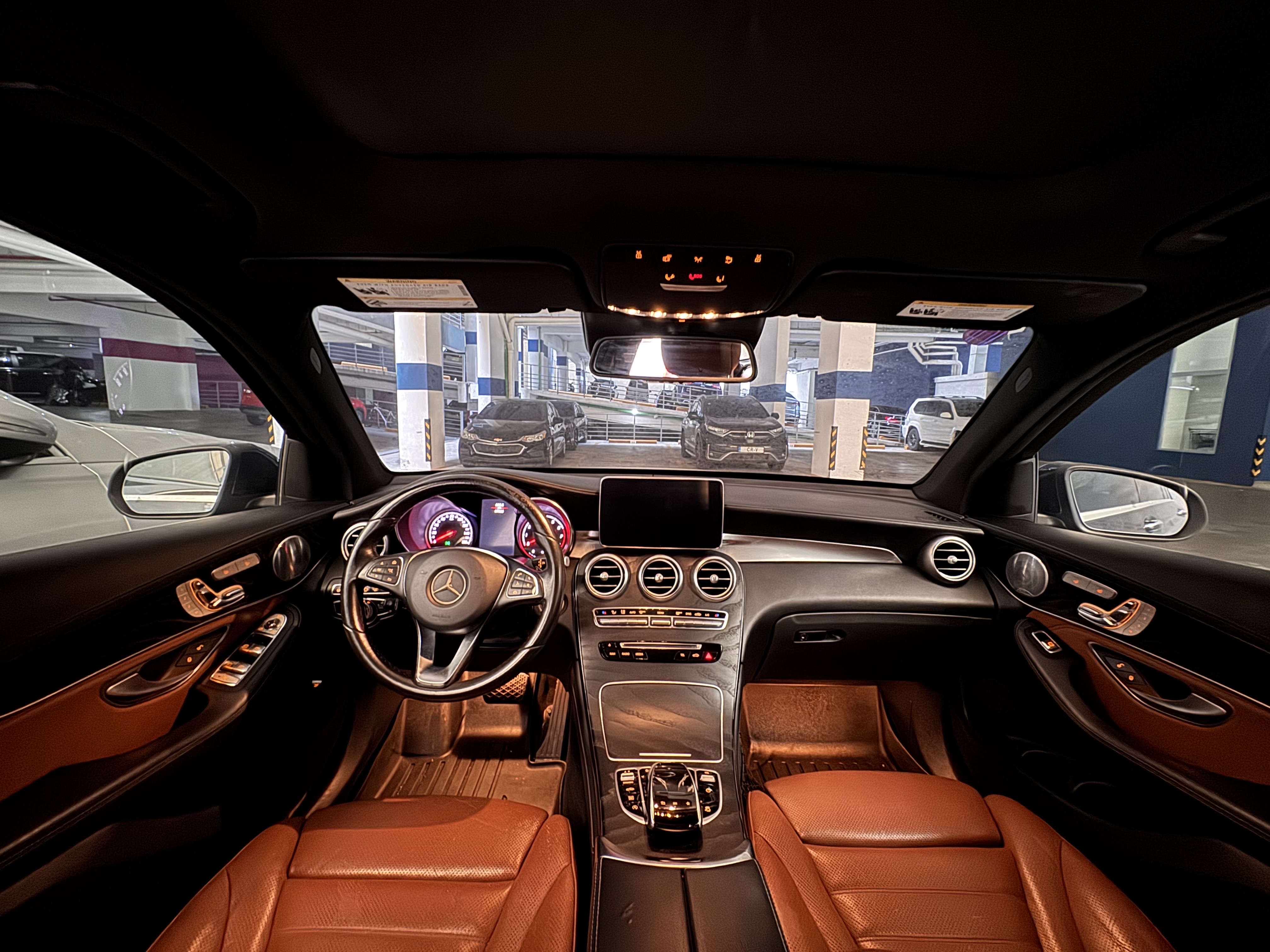 jeepetas y camionetas - Mercedes Benz GLC300 2018 4