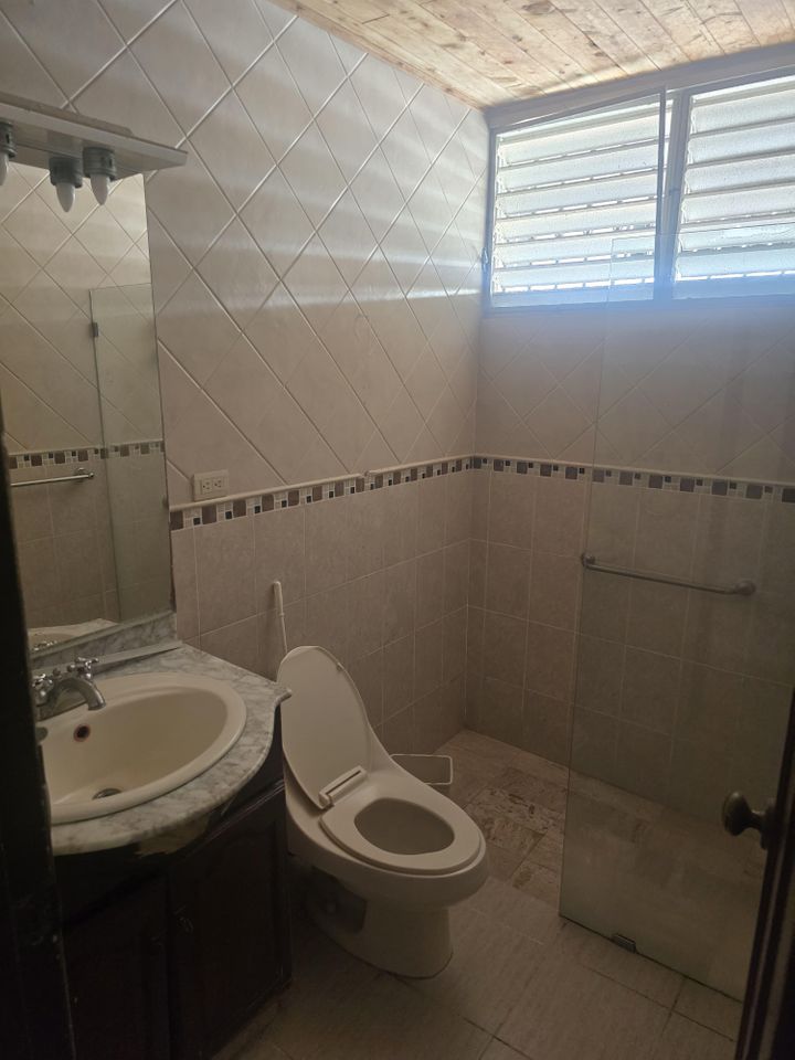 casas - Venta de casa en el millón  5
