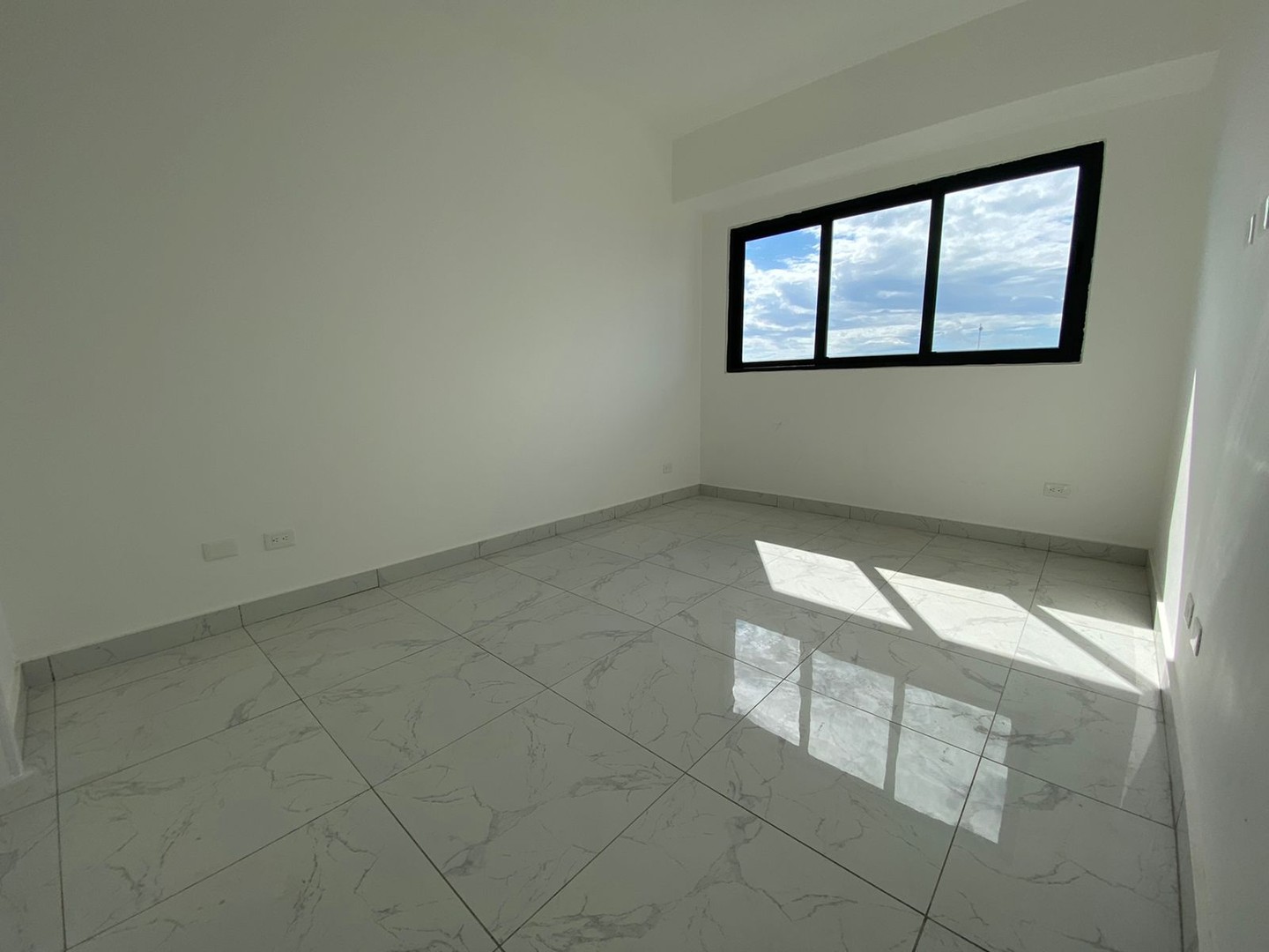 apartamentos - Moderno apartamento en Evaristo Morales de 1 habitación 4