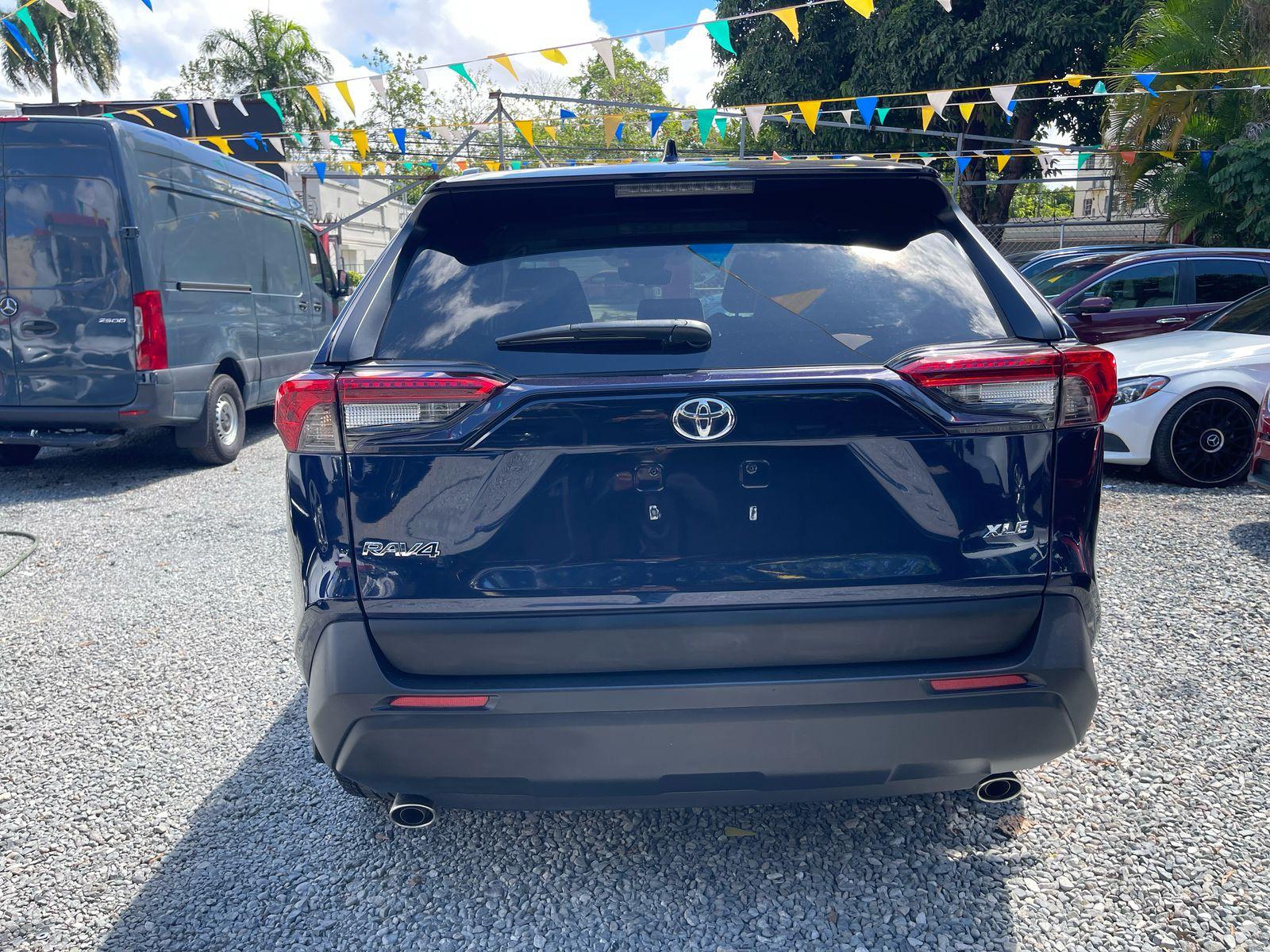 jeepetas y camionetas - Toyota Rav4 XLE PREMIUM 2022 Recien Importada 4