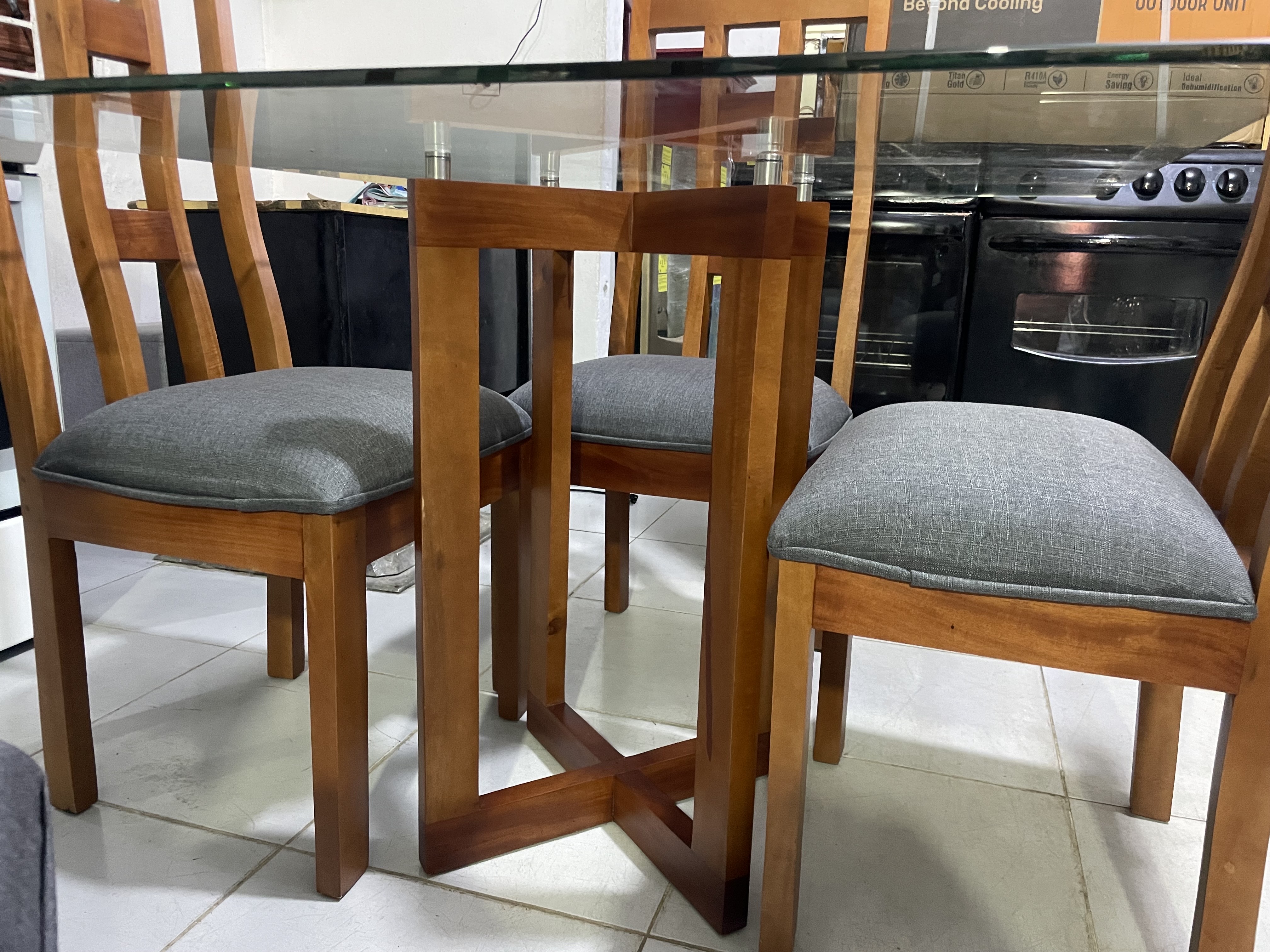 muebles y colchones - oferta de comedor de 4 sillas en caoba criolla con garantía  4