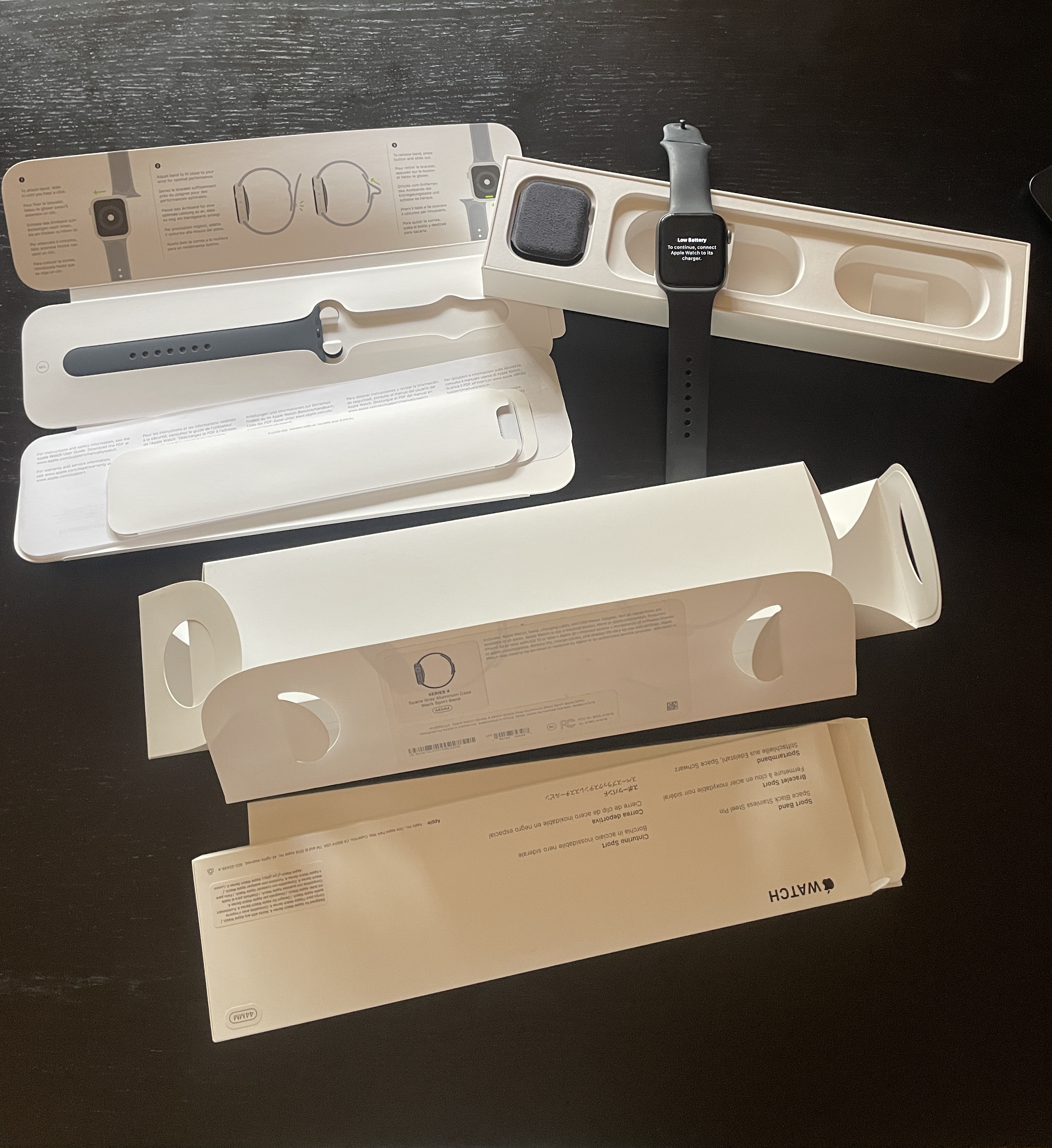 otros electronicos - Se vende Apple Watch 4 de 44mm 4