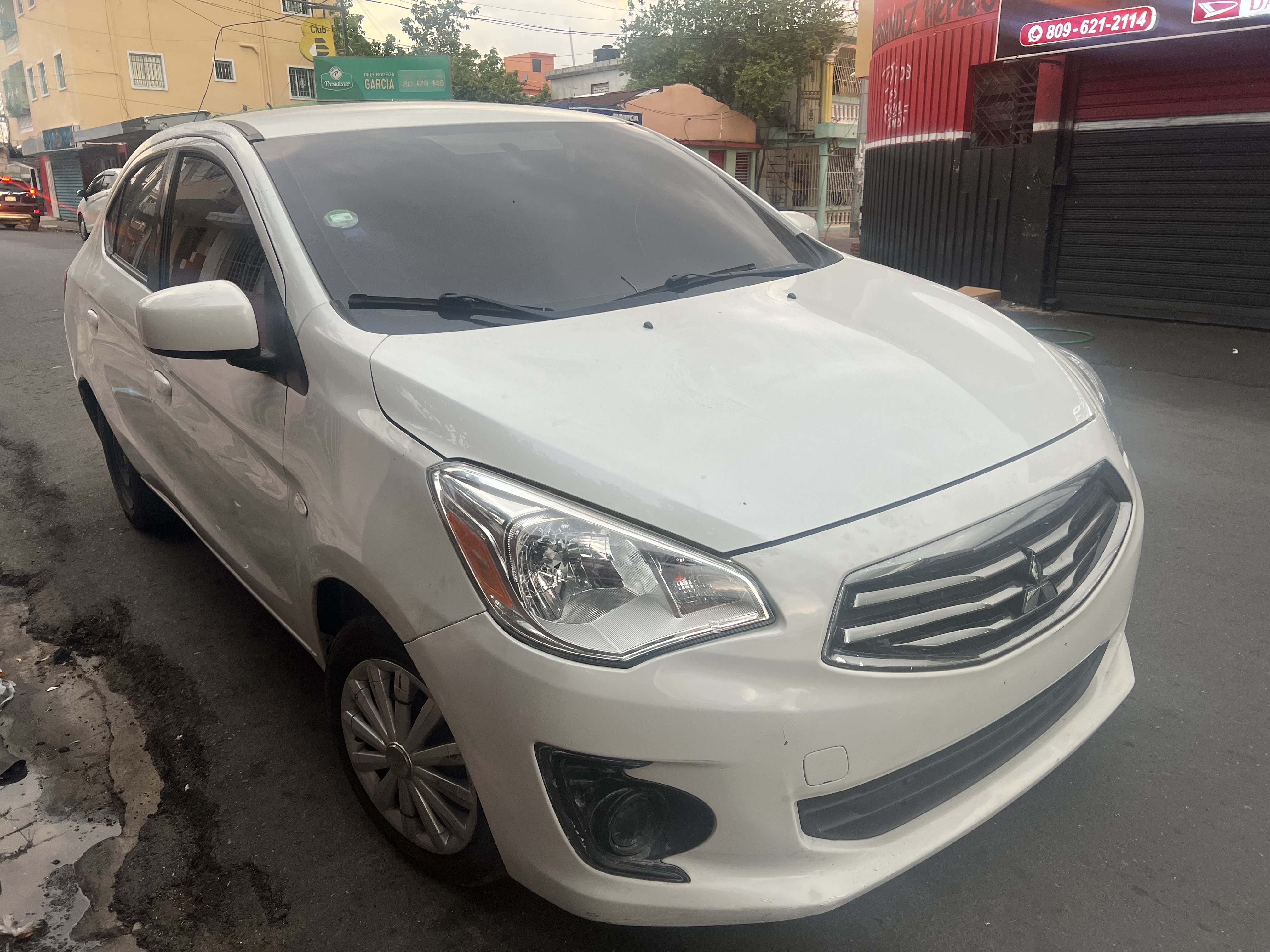 carros - Mitsubishi Mirage 2017 1