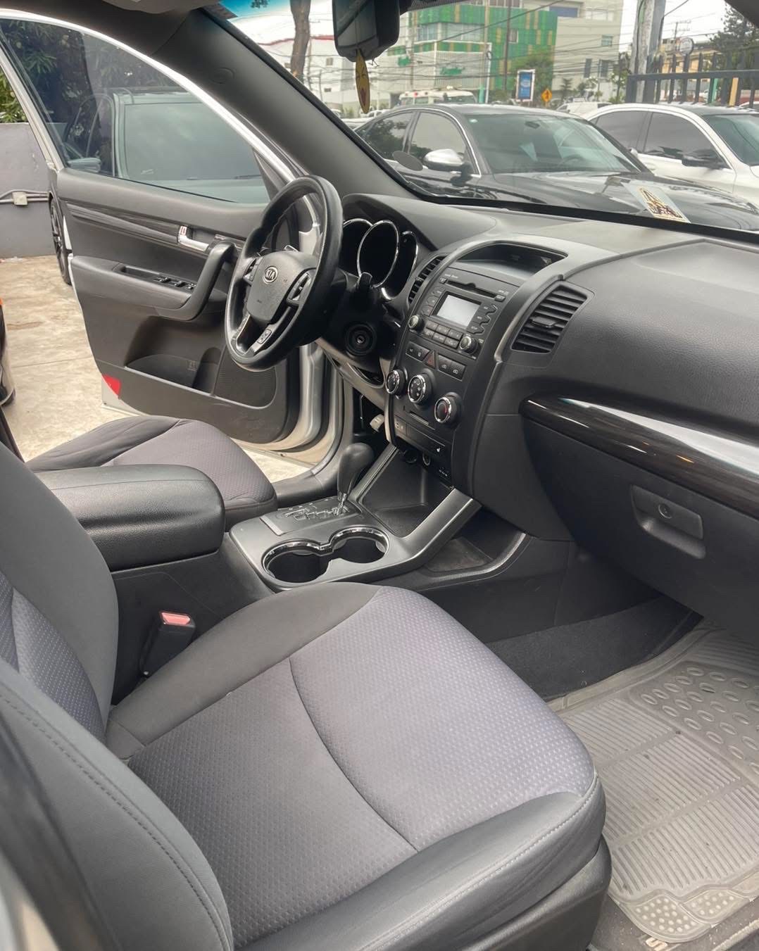 jeepetas y camionetas - KIA SORENTO LX 2012 6