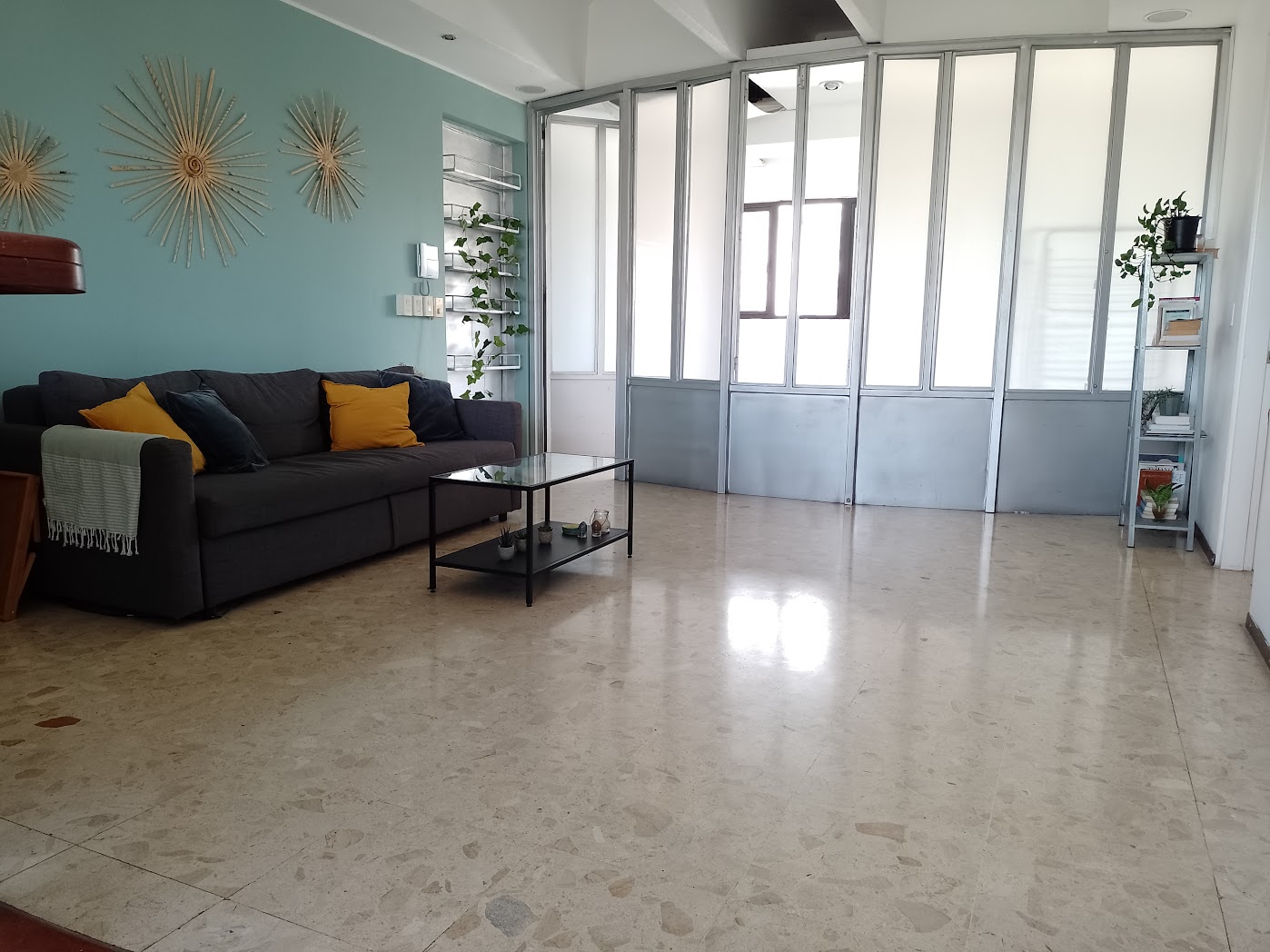 oficinas y locales comerciales - Venta de apartamento como Oficina o Residencia  2