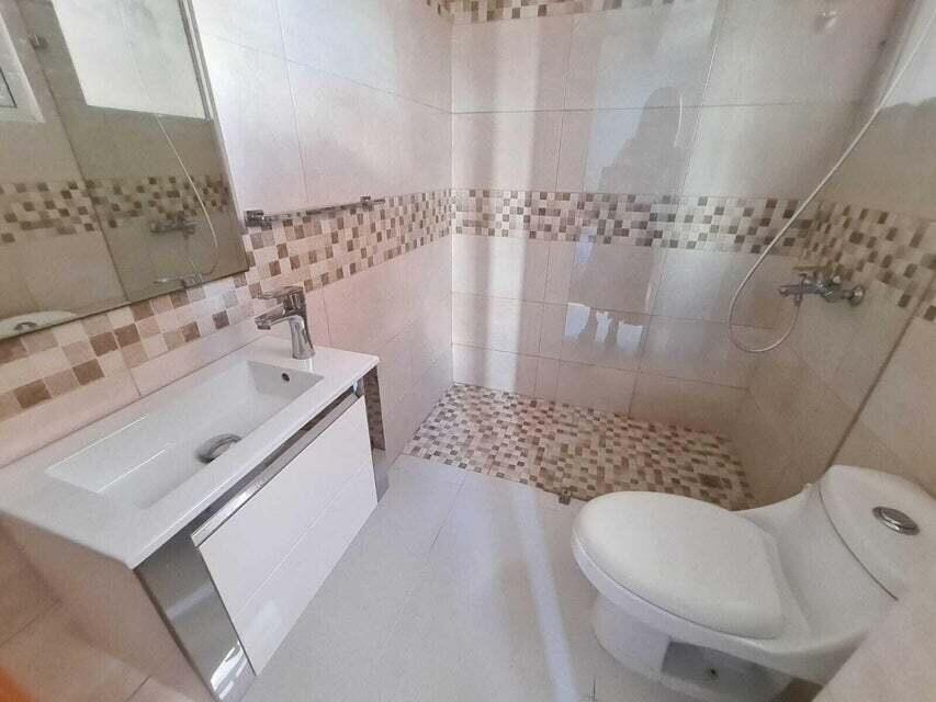 apartamentos - Apartamento semi amueblado en alquiler #24-1582 espacioso, aire acondicionado. 6