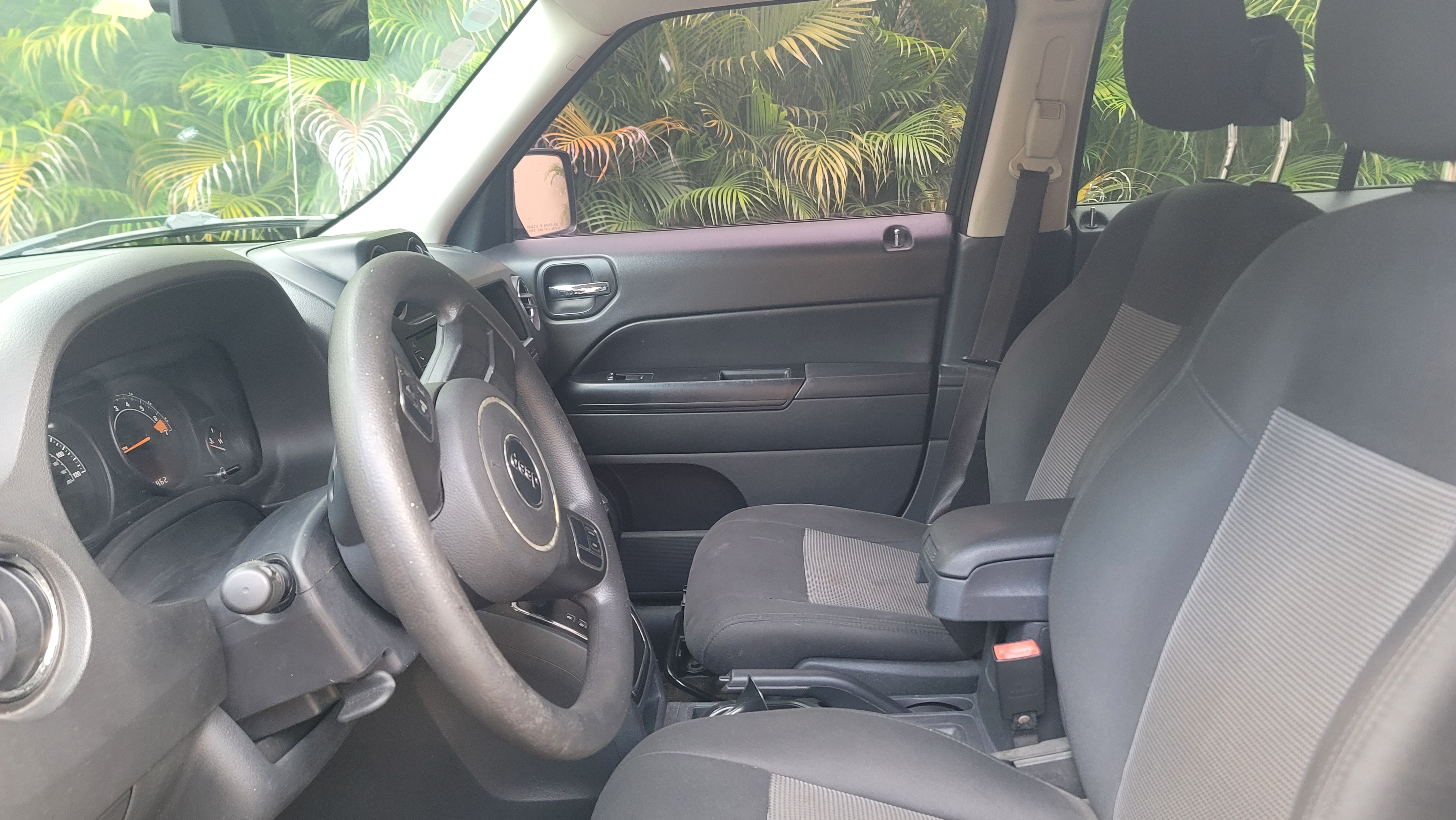 jeepetas y camionetas - Vendo Jeep Patriot 2015 3