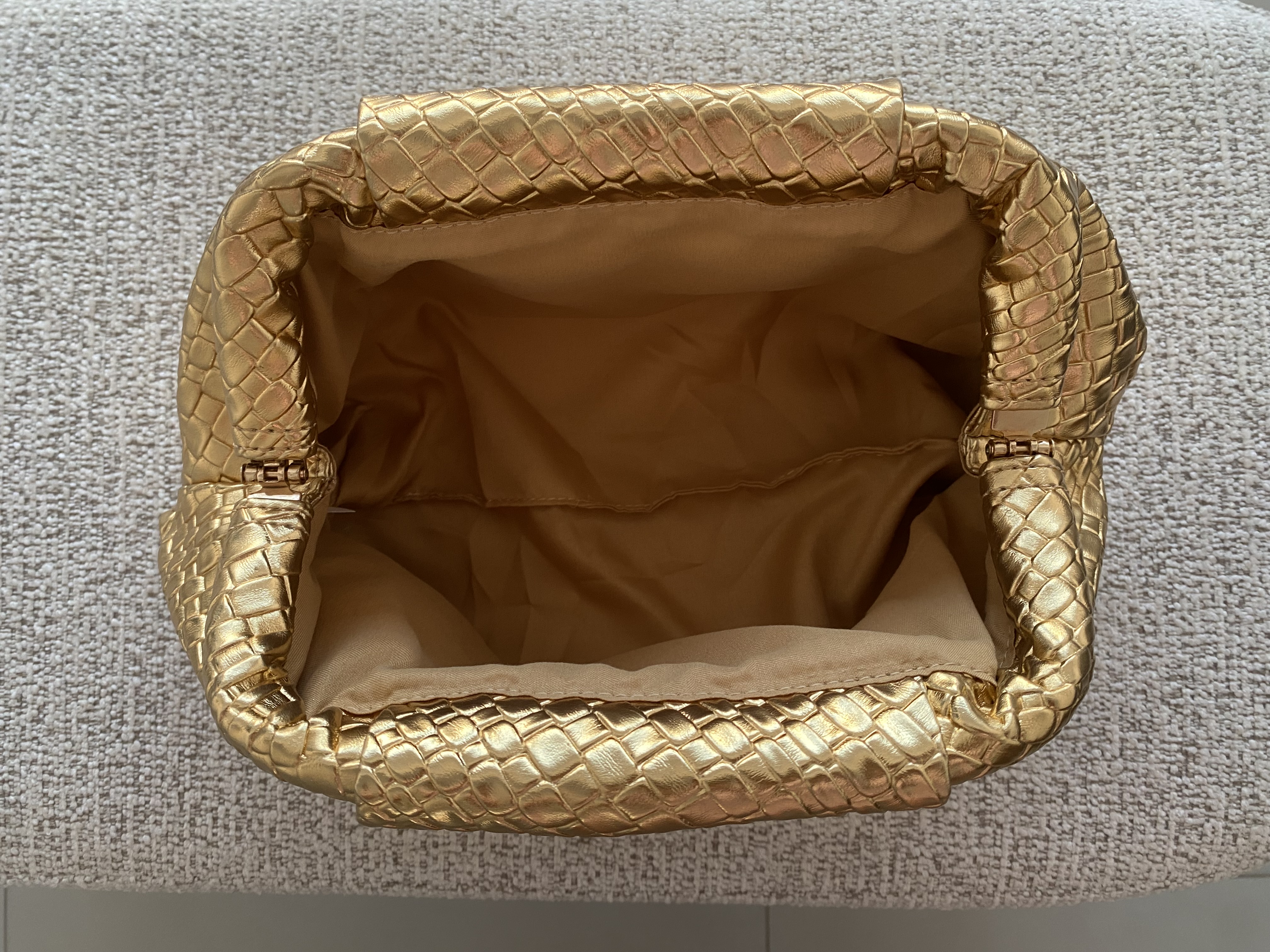 carteras y maletas - Clutch Dorado para salir de noche 1