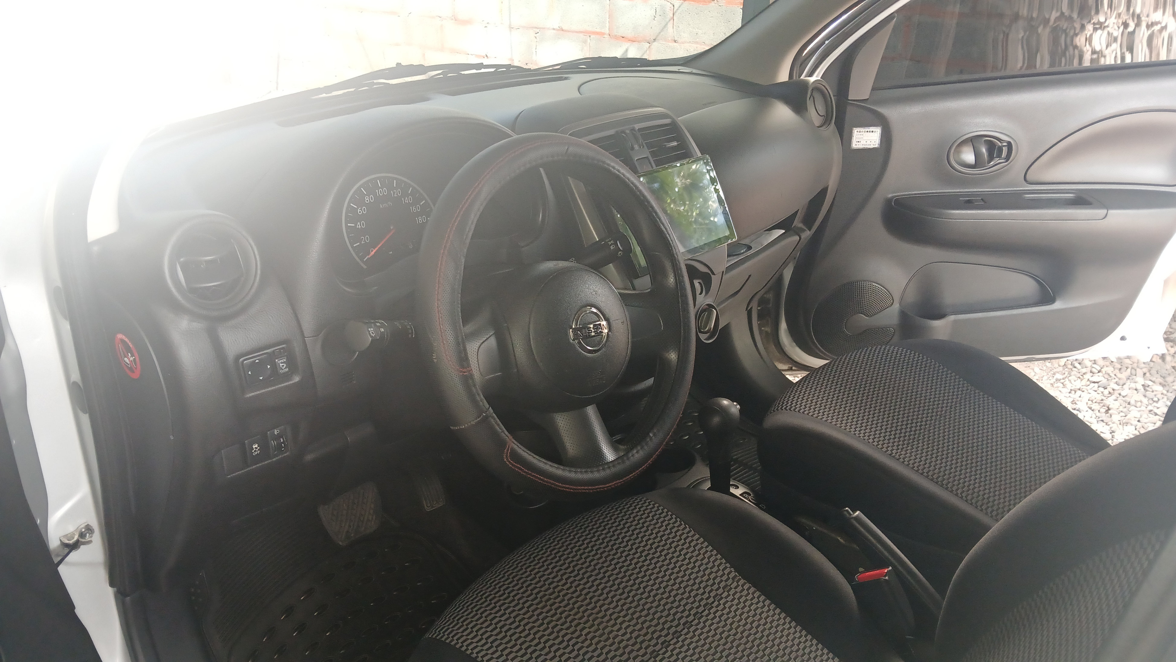 otros vehiculos - Nissan march 2017 gris Sport  3