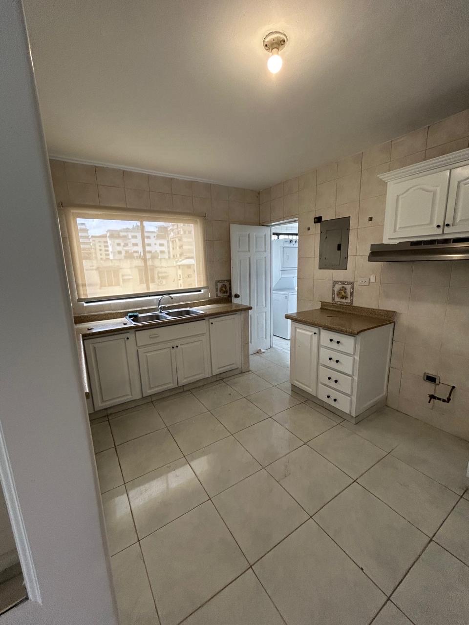 apartamentos - apartamento en alquiler -Evaristo Morales 3