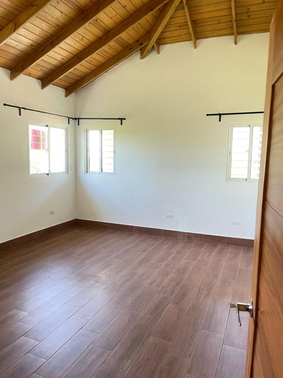 casas - Casa en Alquiler con Estilo y Equilibrio 6