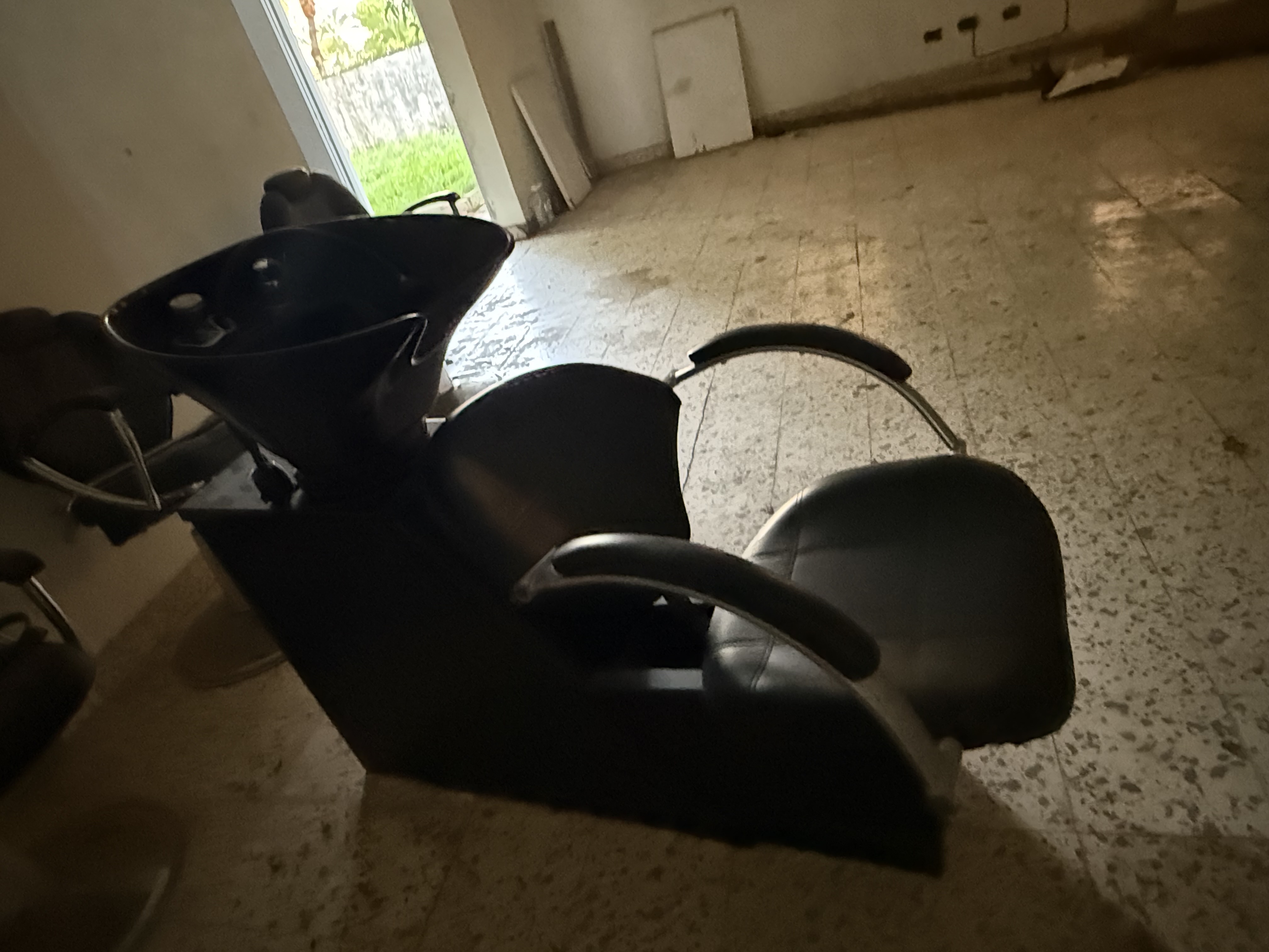 equipos profesionales - sillones, sillon lava pelos y mueble maseajador para pedicure  2