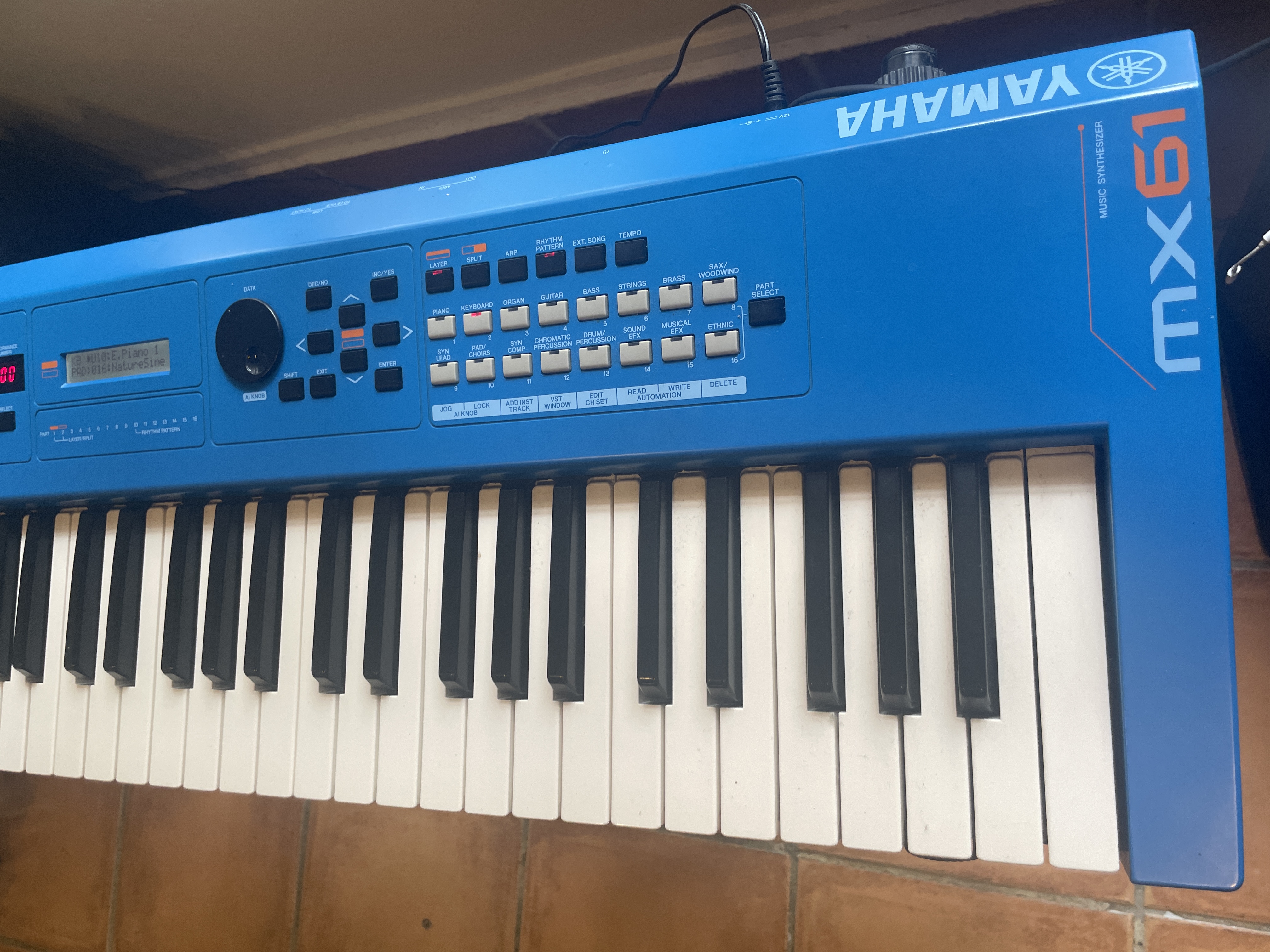 instrumentos musicales - Sintetizador Yamaha MX61 (azul) 2