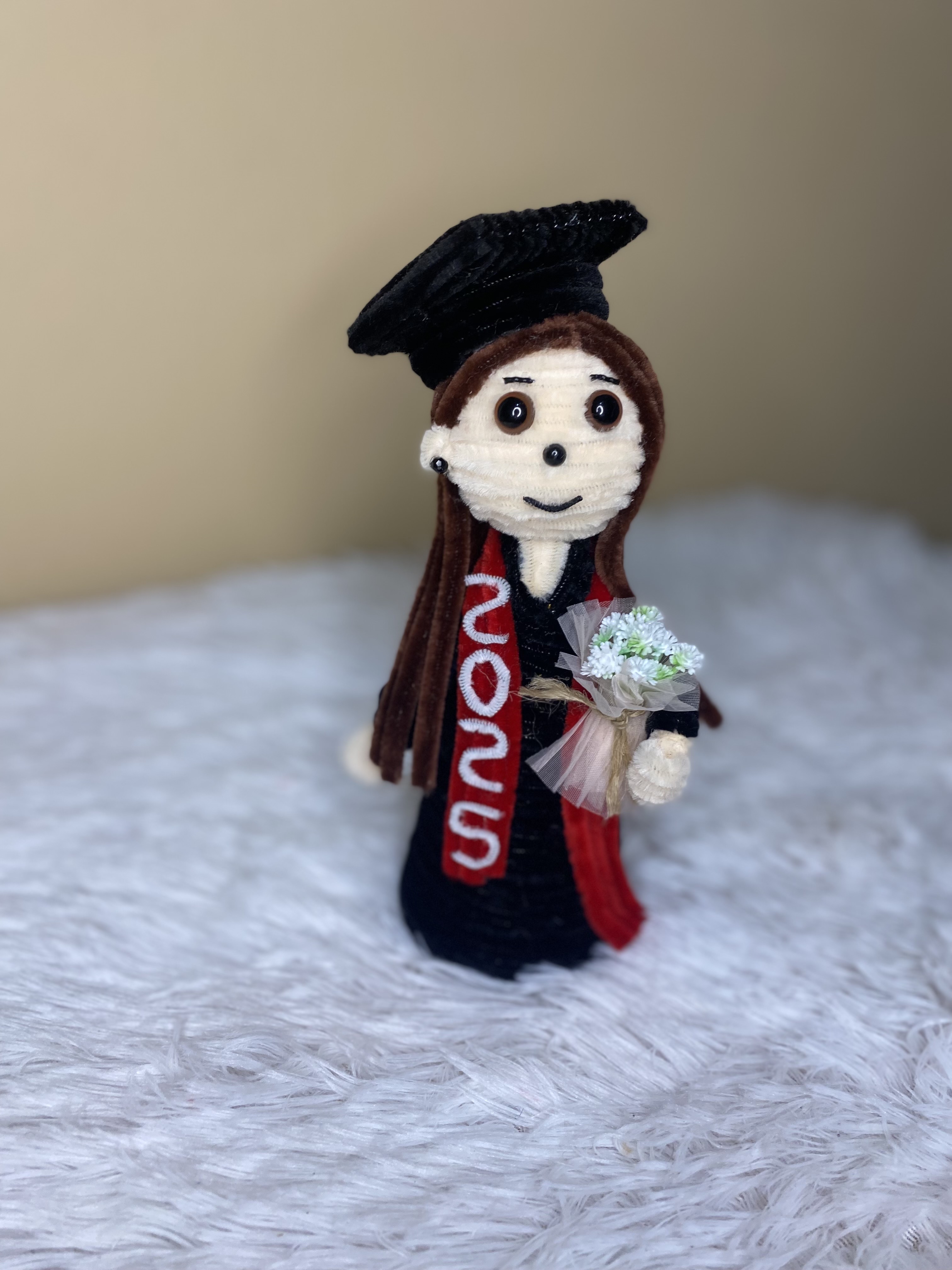 decoración y accesorios - muñeca de graduación y más  3