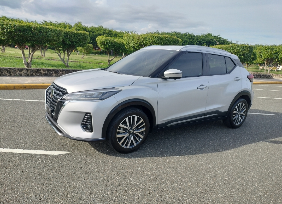 jeepetas y camionetas - Nissan kicks exclusive financiamiento disponible  1