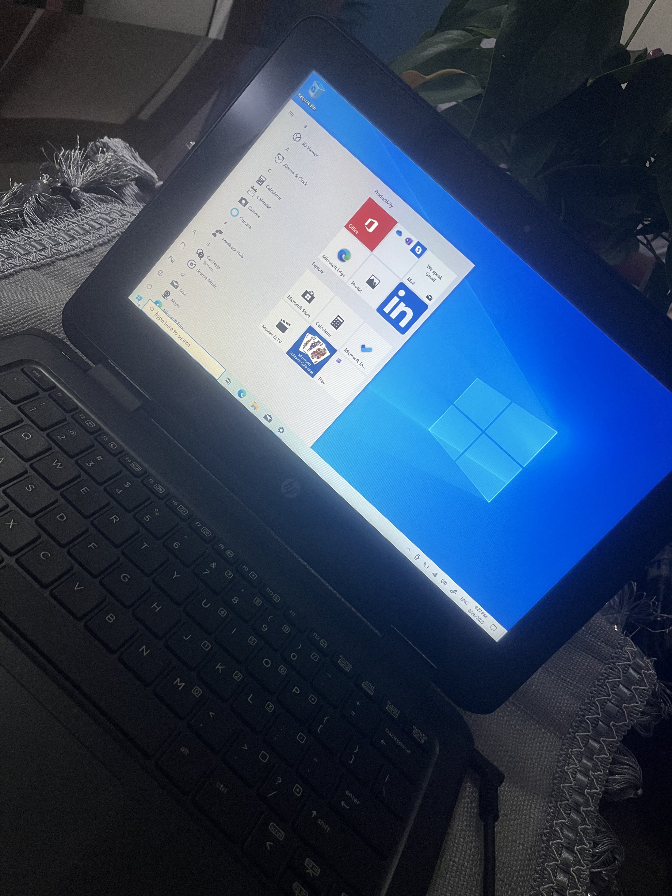 computadoras y laptops - Laptop 1