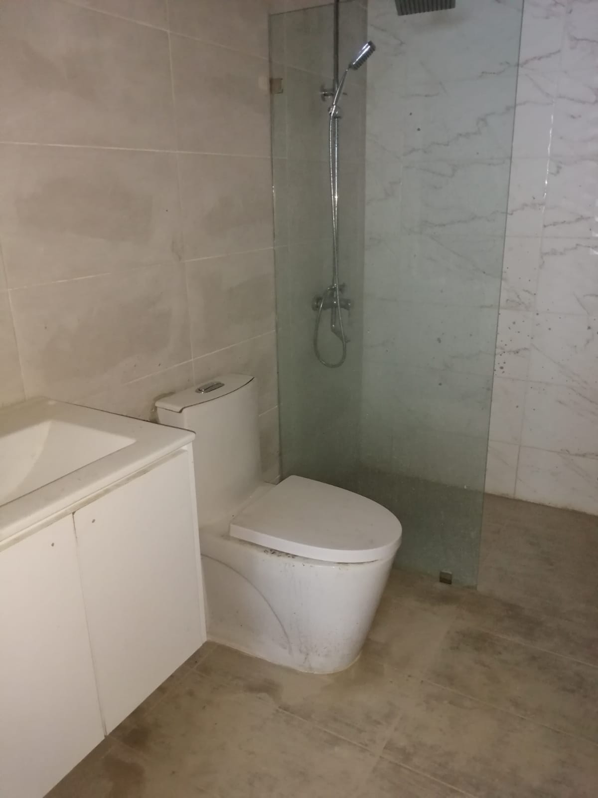apartamentos - lujoso y cómodo apto en alquiler en FR-Residences XXI, Bella Vista, S.D 8