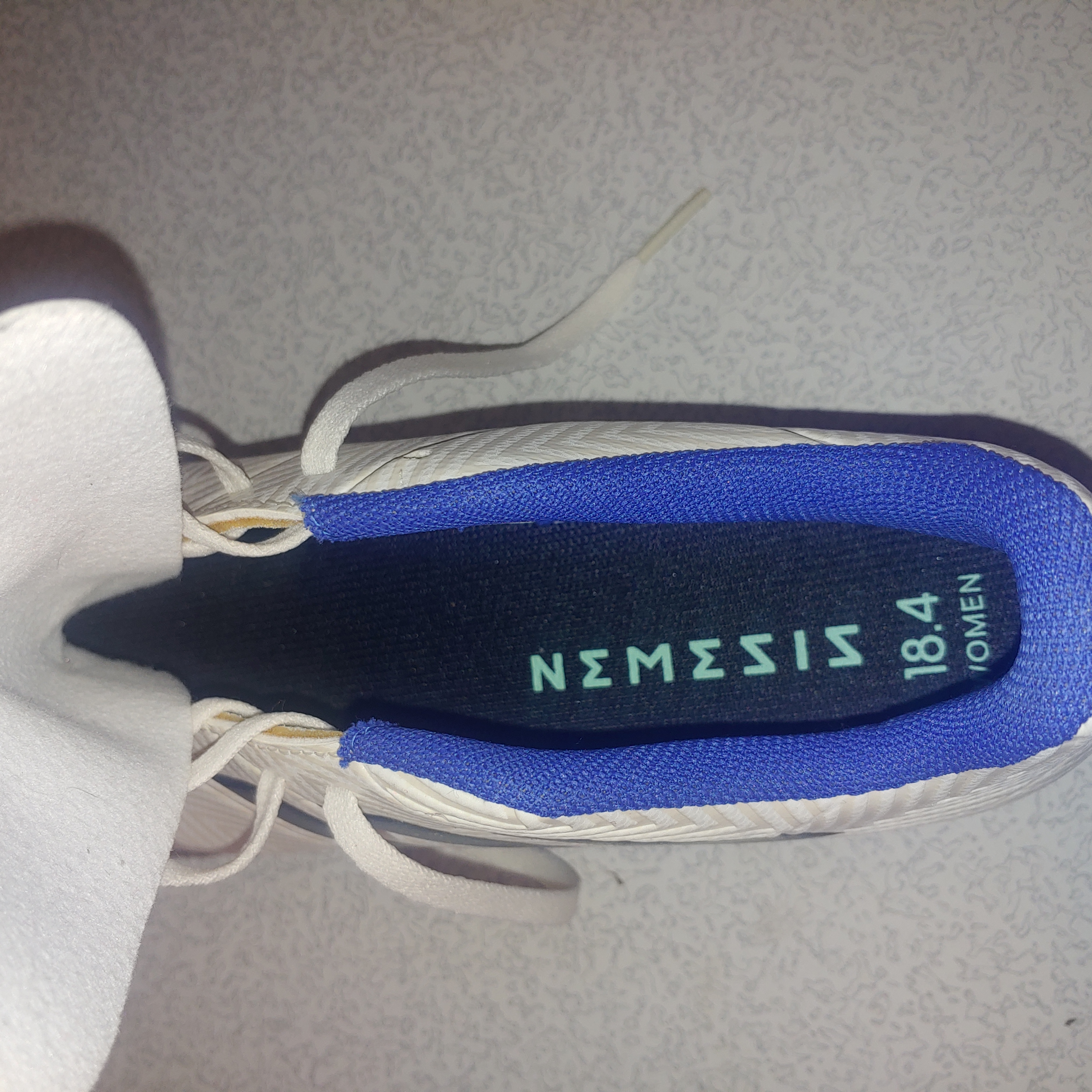 deportes - Vendo tenis femeninos de football nuevos  4