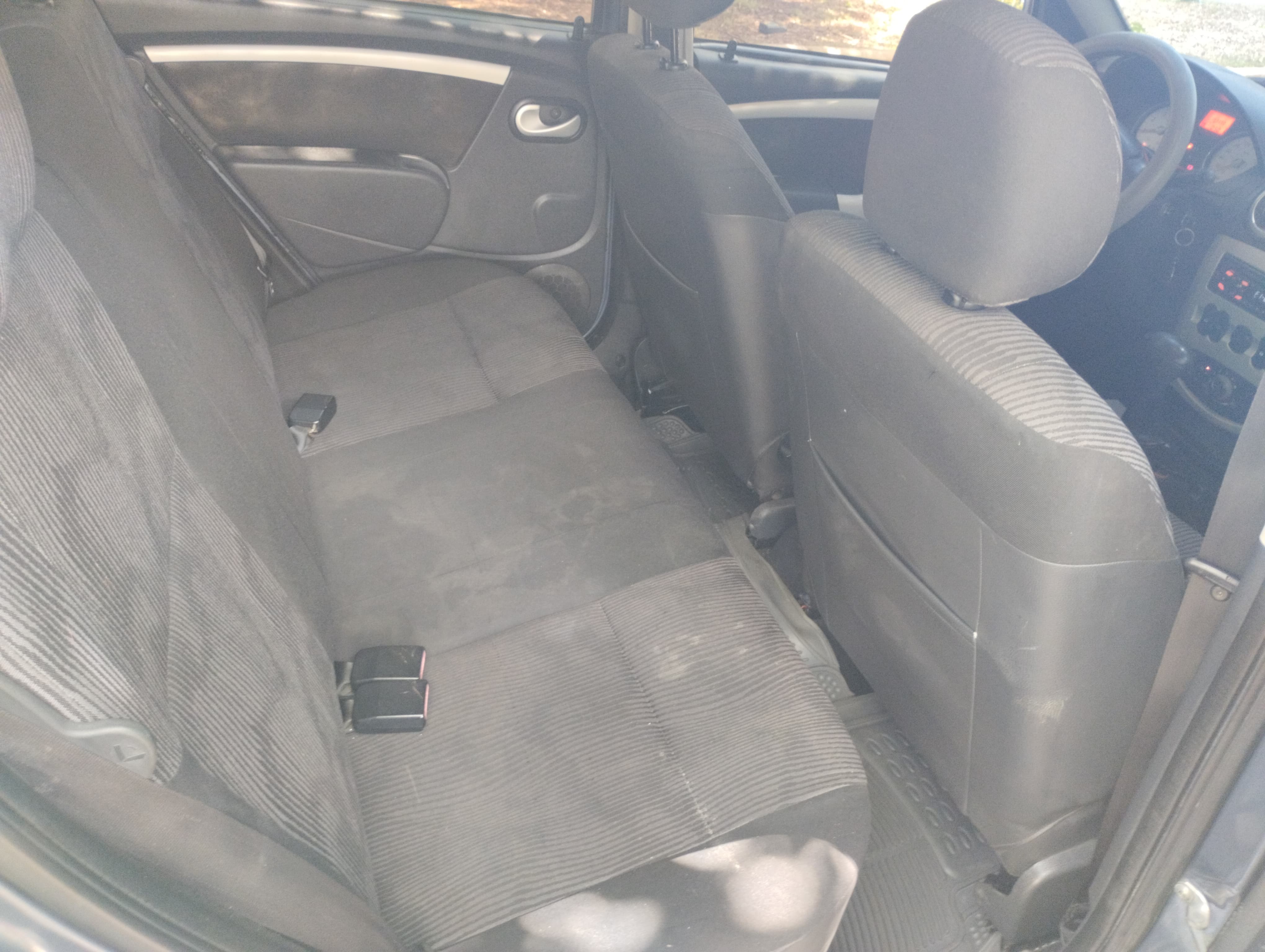 otros vehiculos - Renault Sandero 2012 automático  5