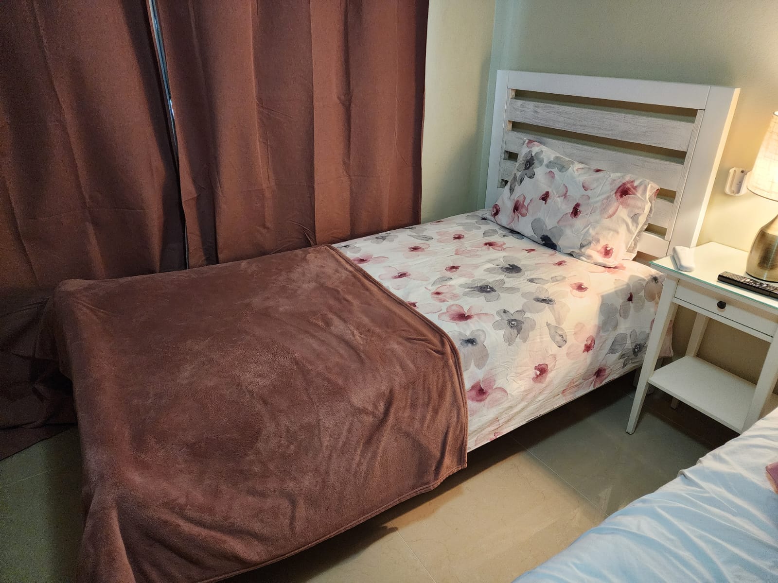 muebles - DE OPORTUNIDAD VENDO CAMA TWIN 0